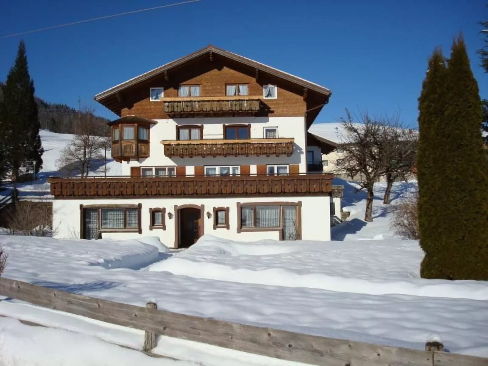 Panoramabergblickwohnung in ruhiger Einzellage-Buiten