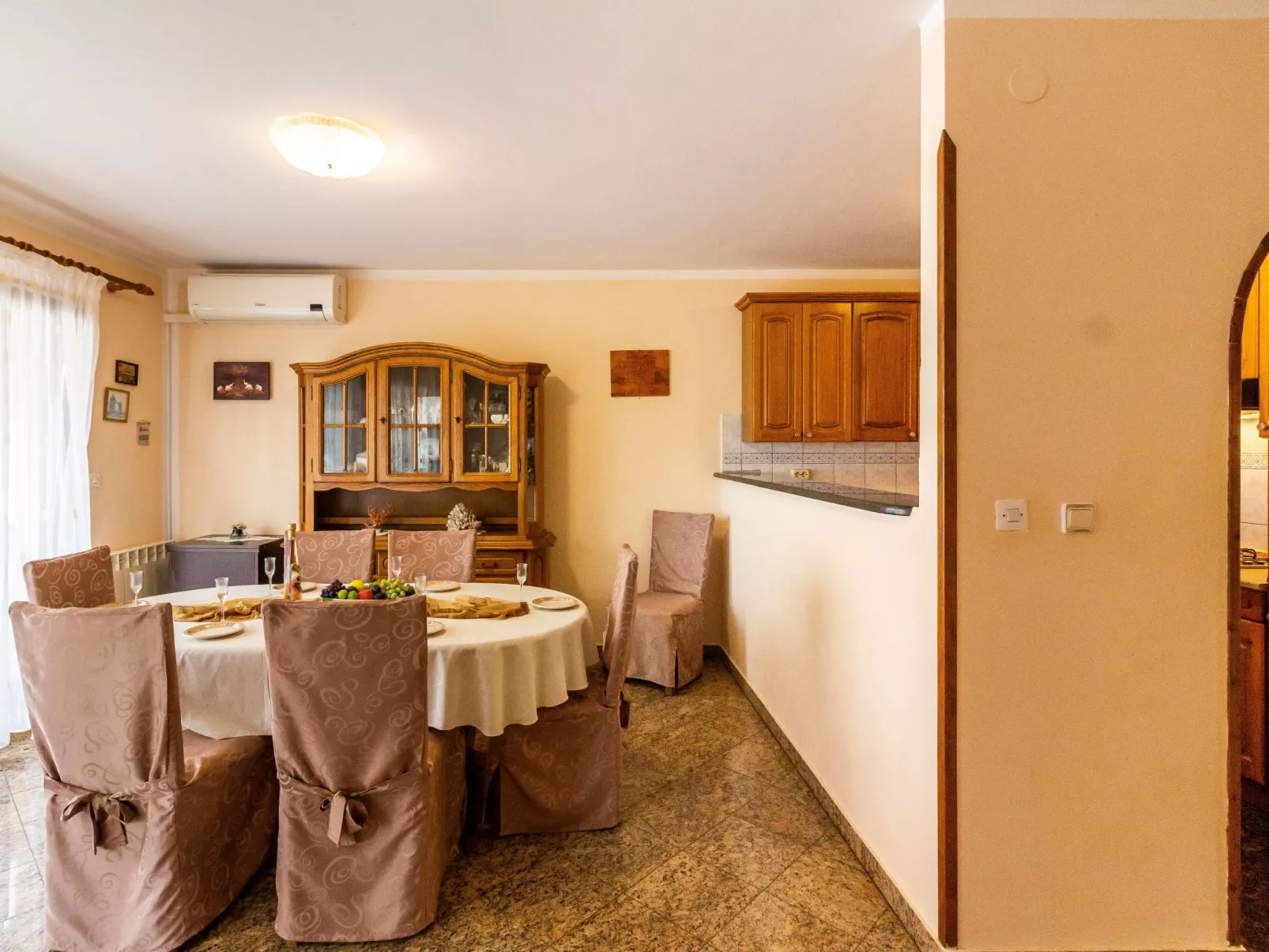 Wohnung in Fažana mit Grill, Garten und Terrasse-Binnen