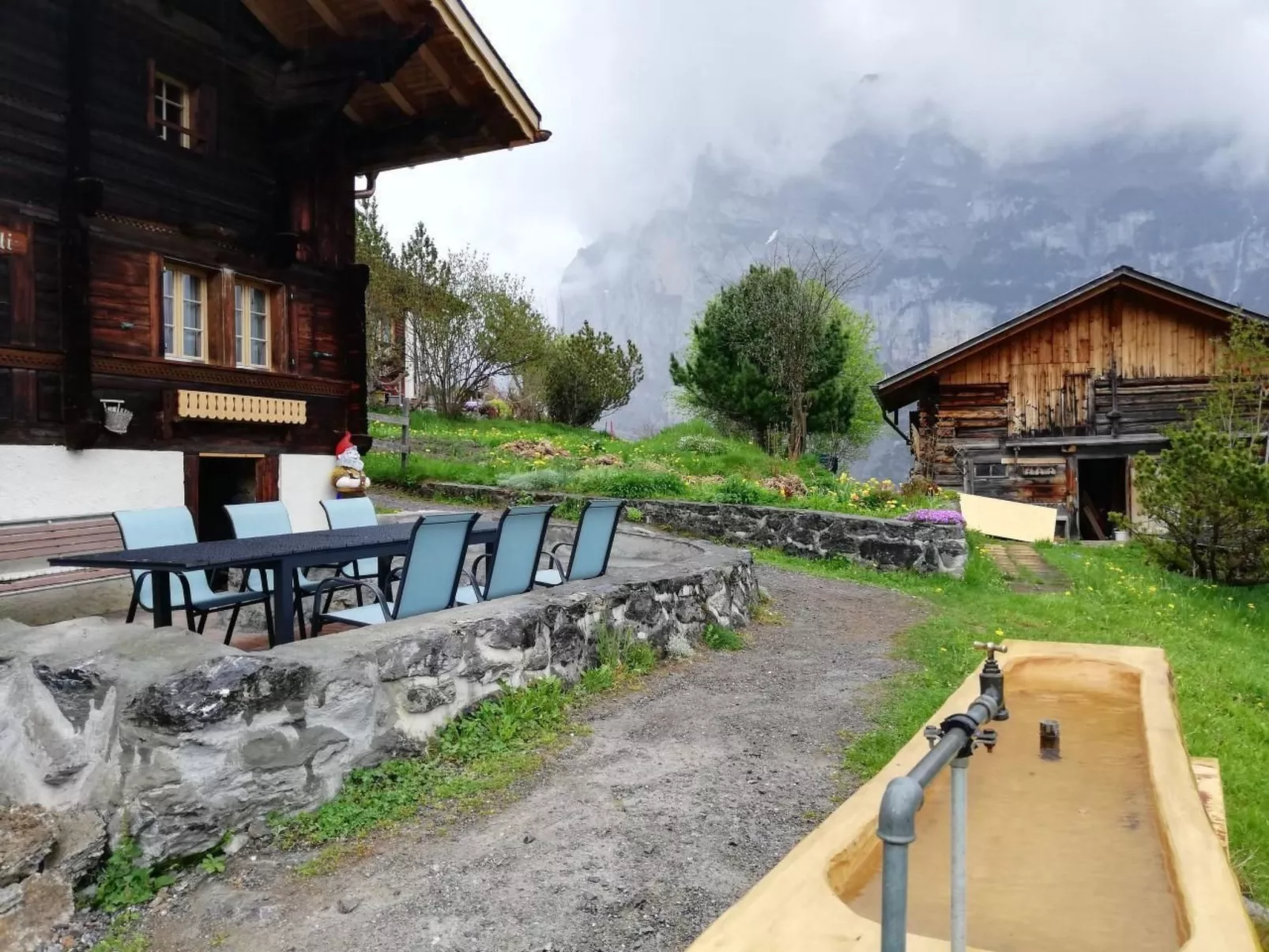 Mit Bergblick-Buiten