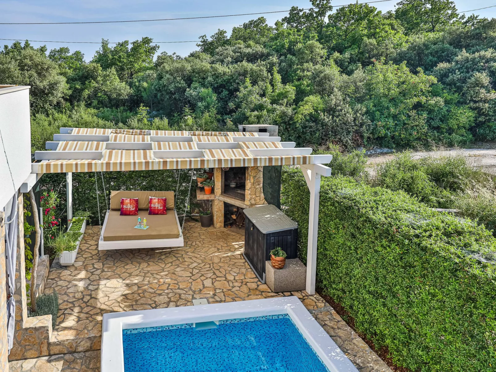 Haus zur alleinigen Nutzung-Binnen