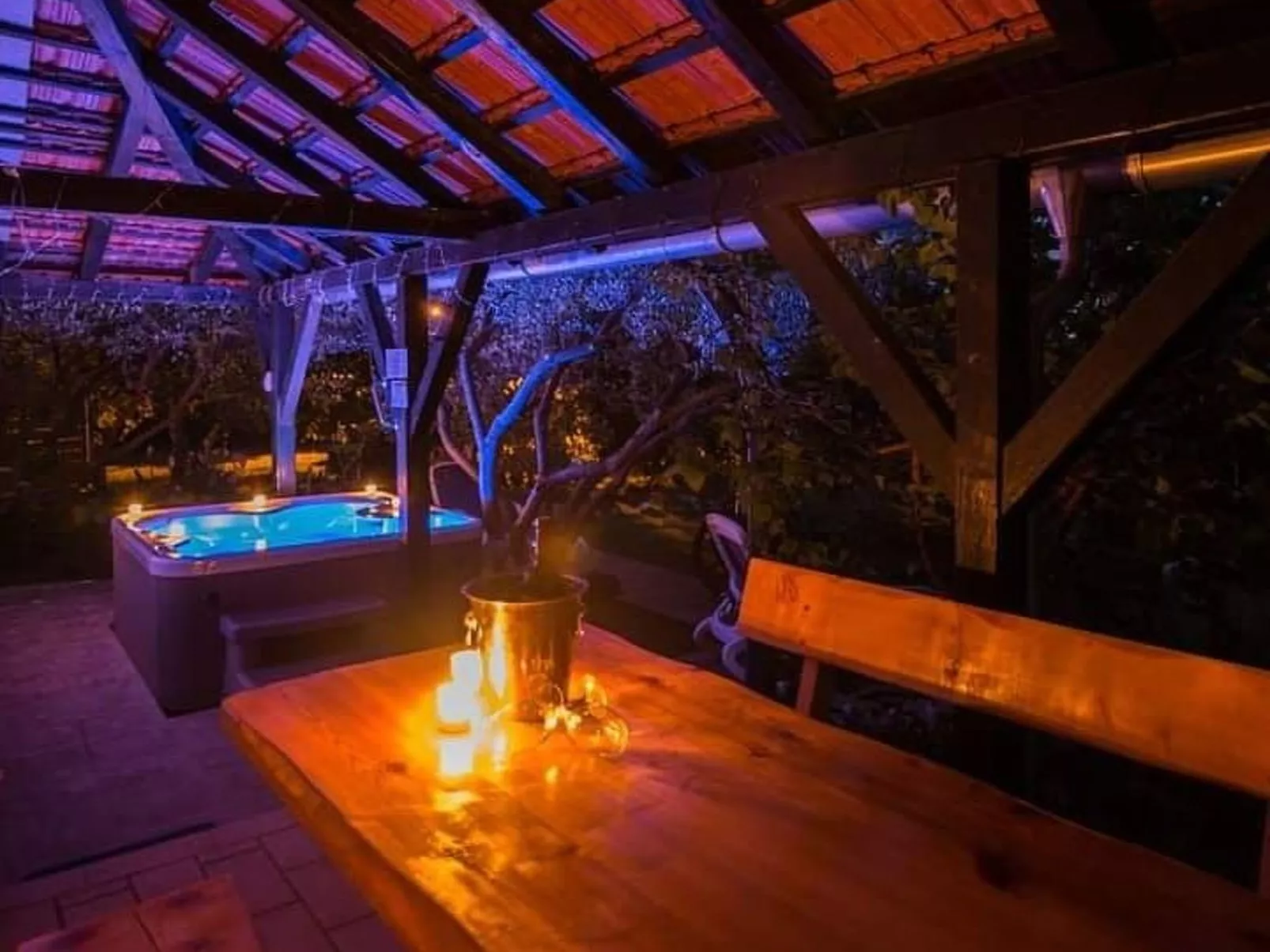 Mit Whirlpool-Buiten