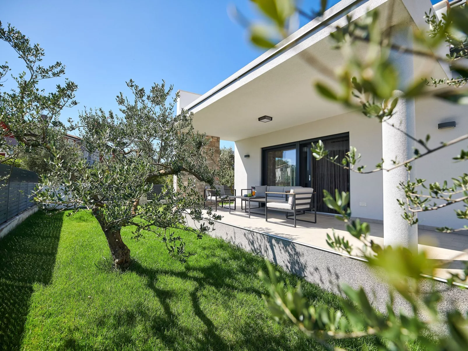 Villa Dolcea - Elegant und stilvoll mit Pool-Buiten