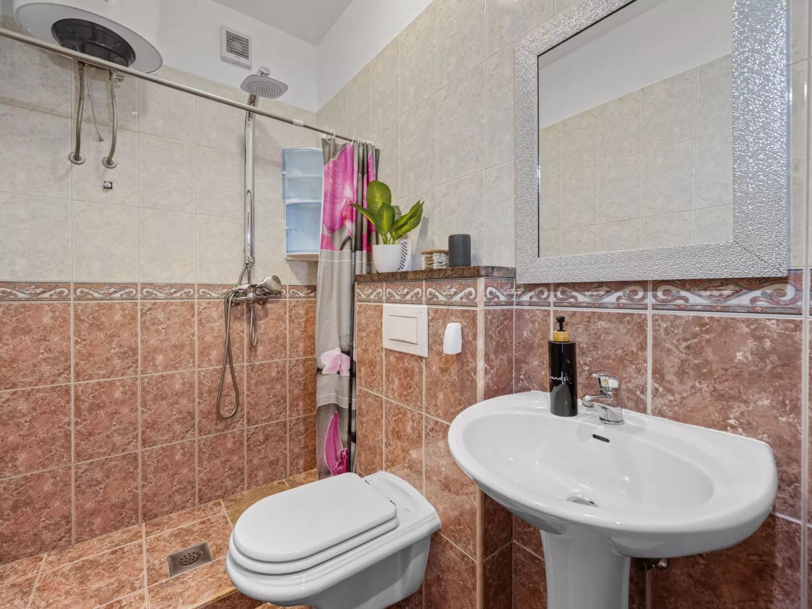 Mit Blick auf das Wasser-Binnen