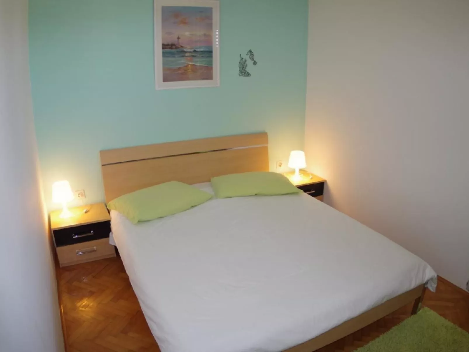 Mit privatem Pool und Garten-Binnen