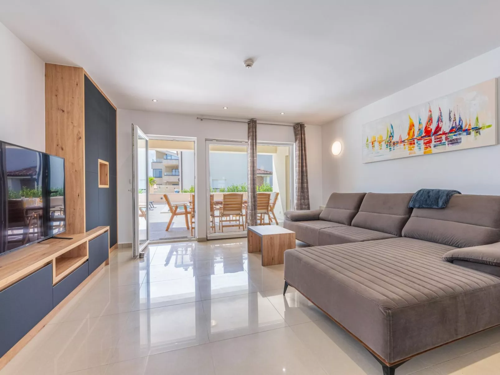 Ferienvilla "Villa Dvor" mit privatem Pool-Binnen