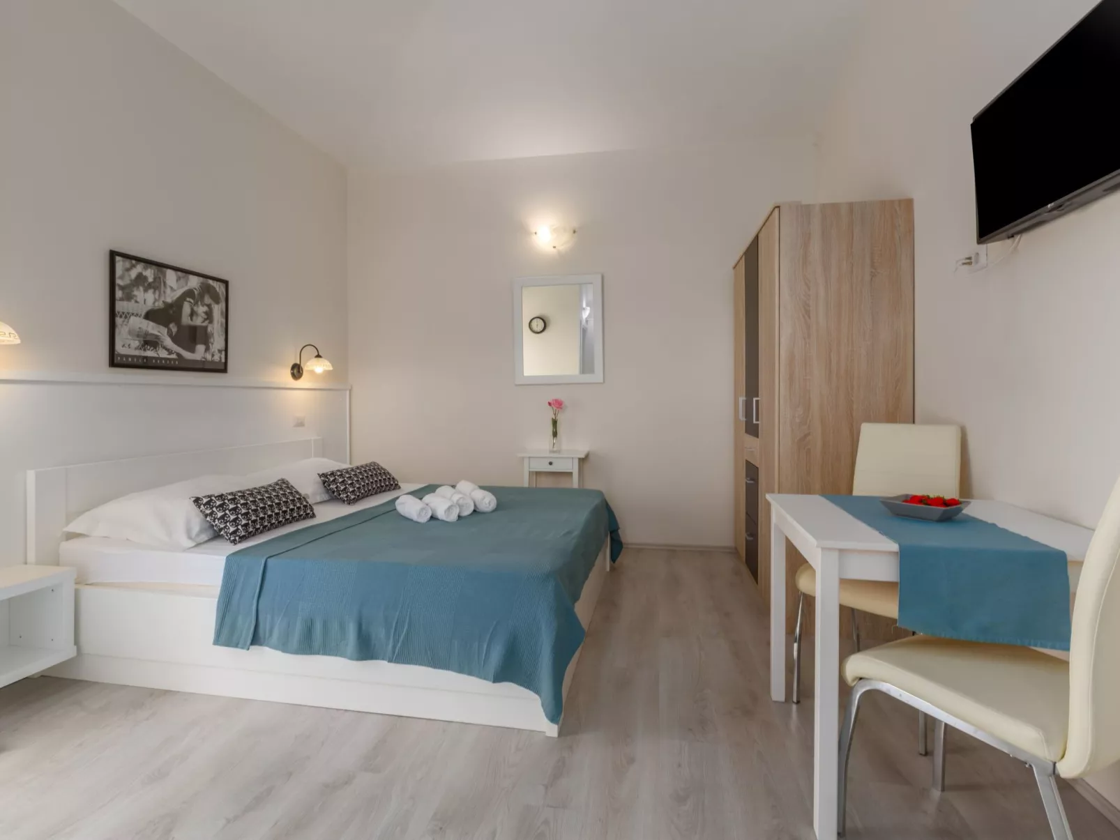 Paradiso Studio-Image-tags.info