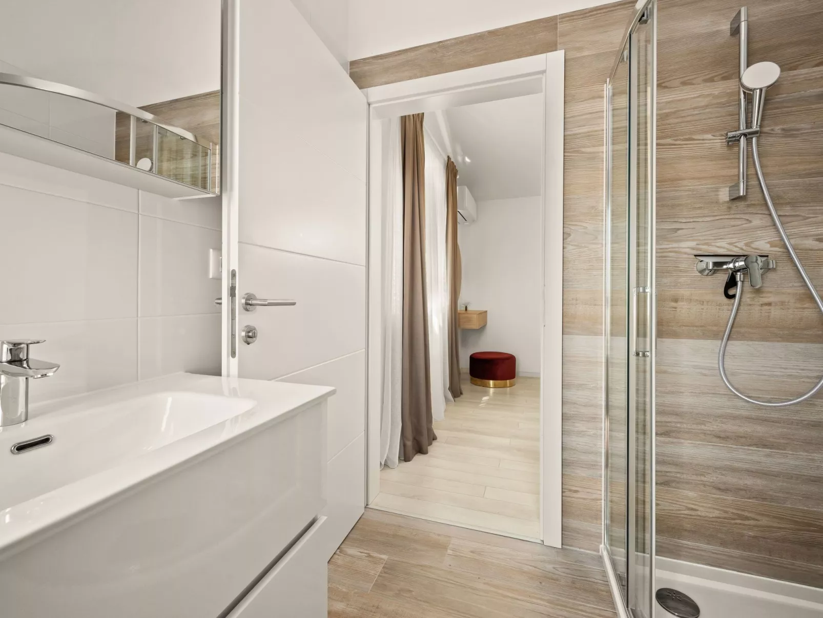 Villa Tea mit beheiztem Salzwasserpool-Binnen