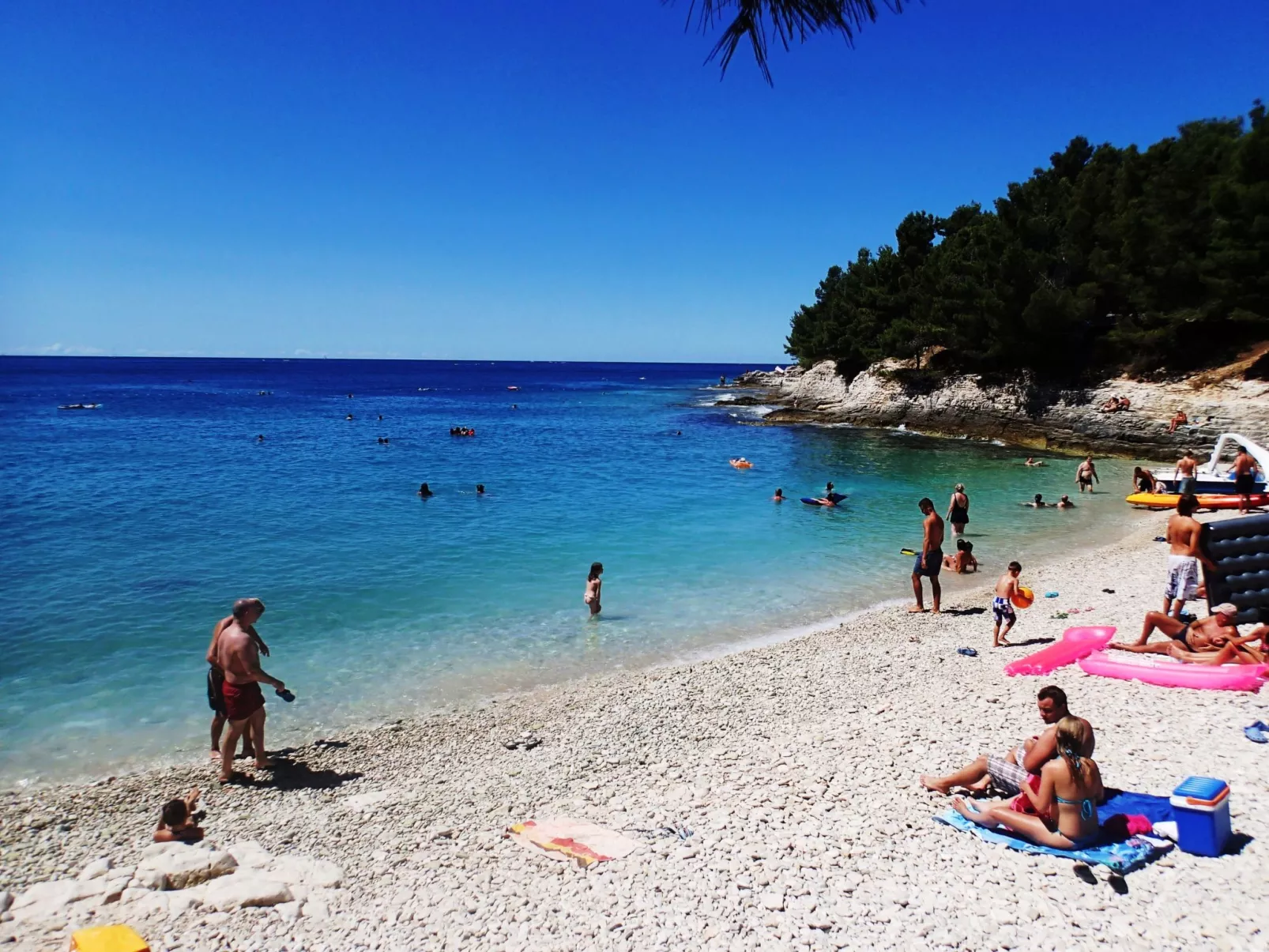 Gemütliche Wohnung mit Gartenblick-Buiten