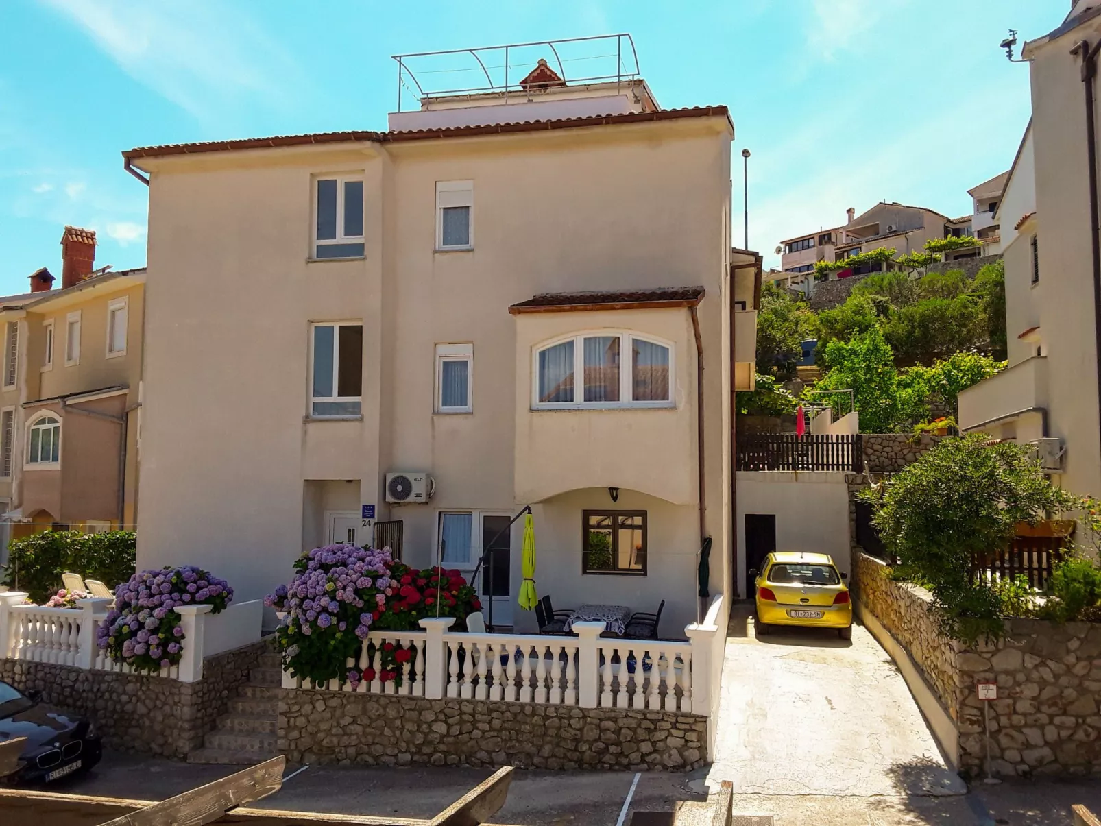 Tolles Appartement Meri 3 mit Grill und Garten-Image-tags.info