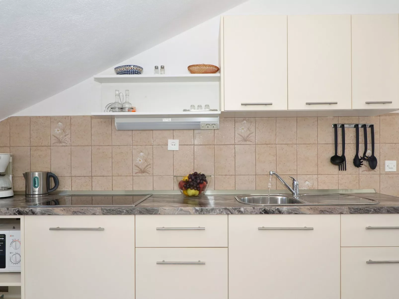 Mirjana mit Parkplatz-Binnen