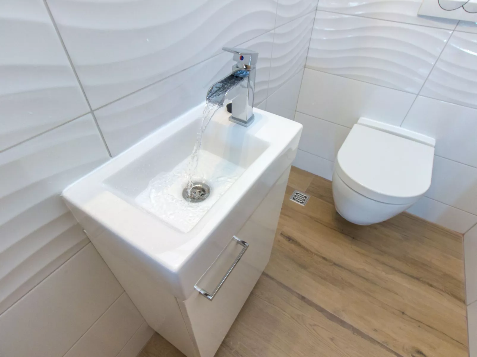 "Appartement Nr. 5".-Binnen