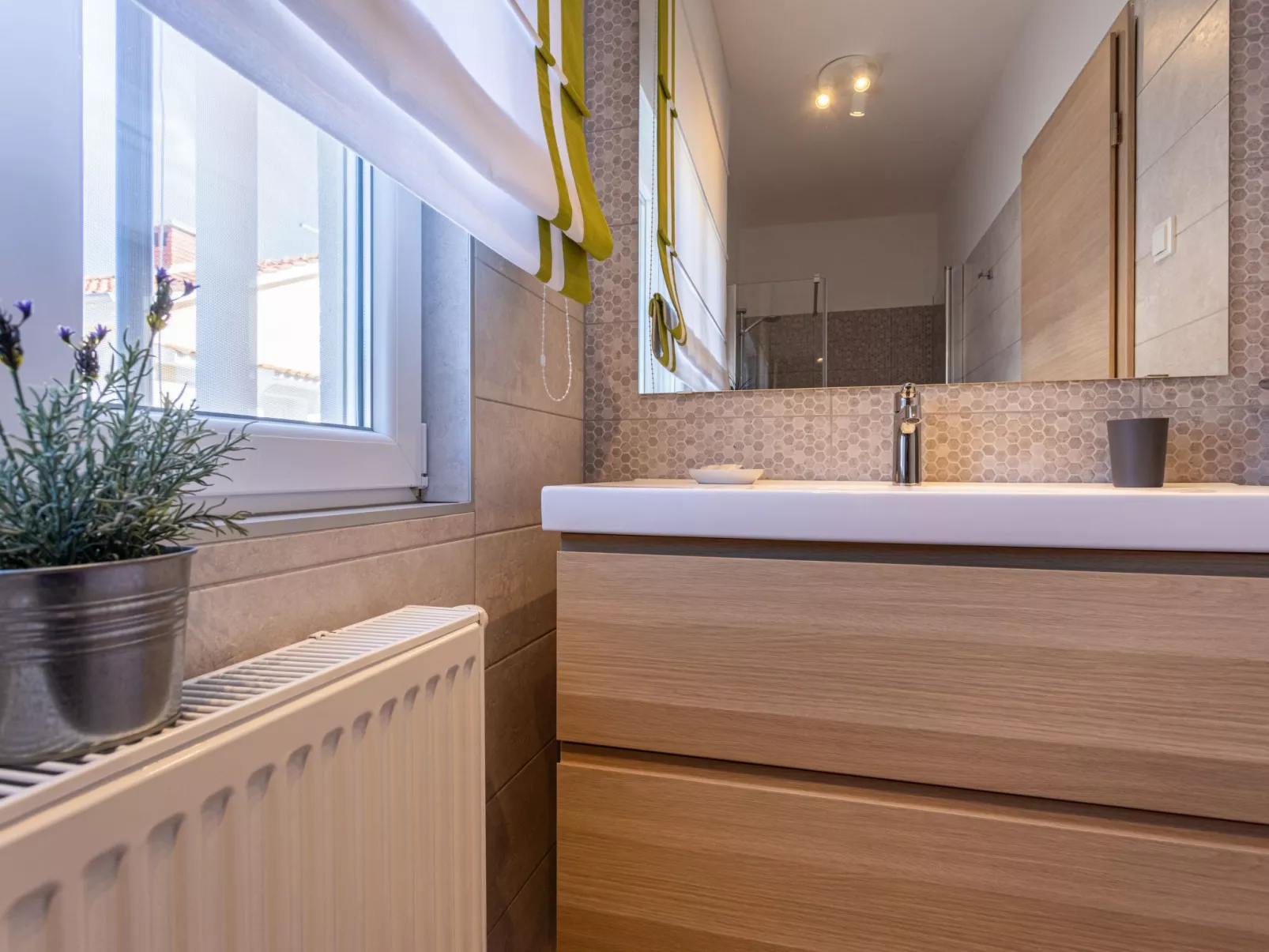 Gästezimmer Tina 6-Binnen