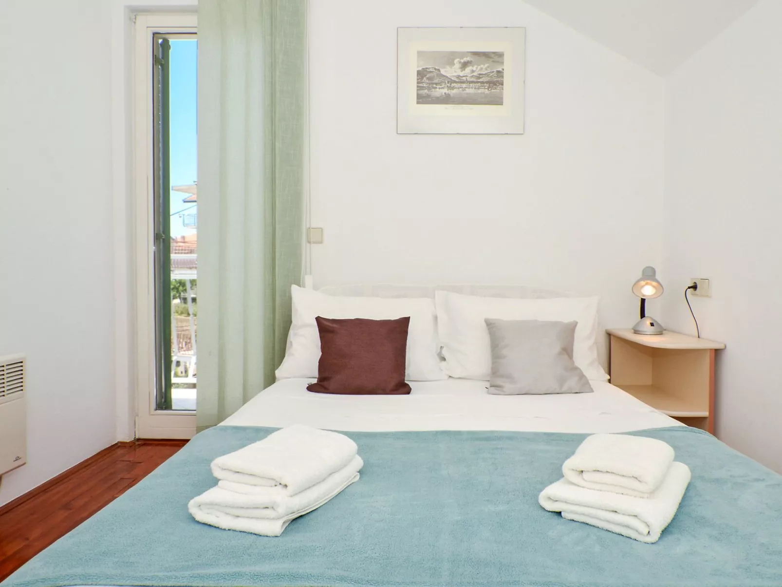 Wohnung "Decor" mit Blick auf das Wasser-Image-tags.info