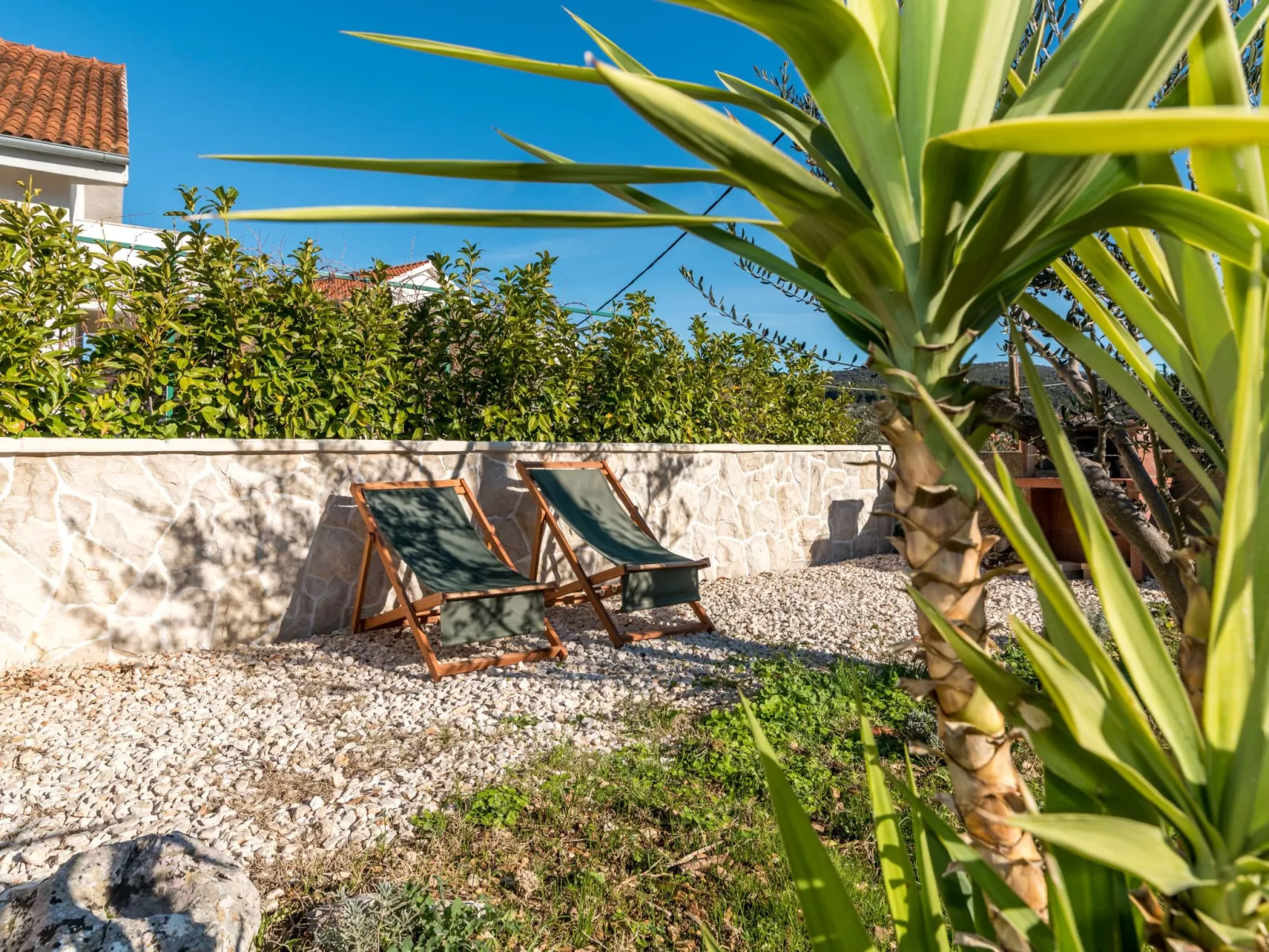 Modernes Ferienhaus mit Terrasse und Meerblick-Buiten