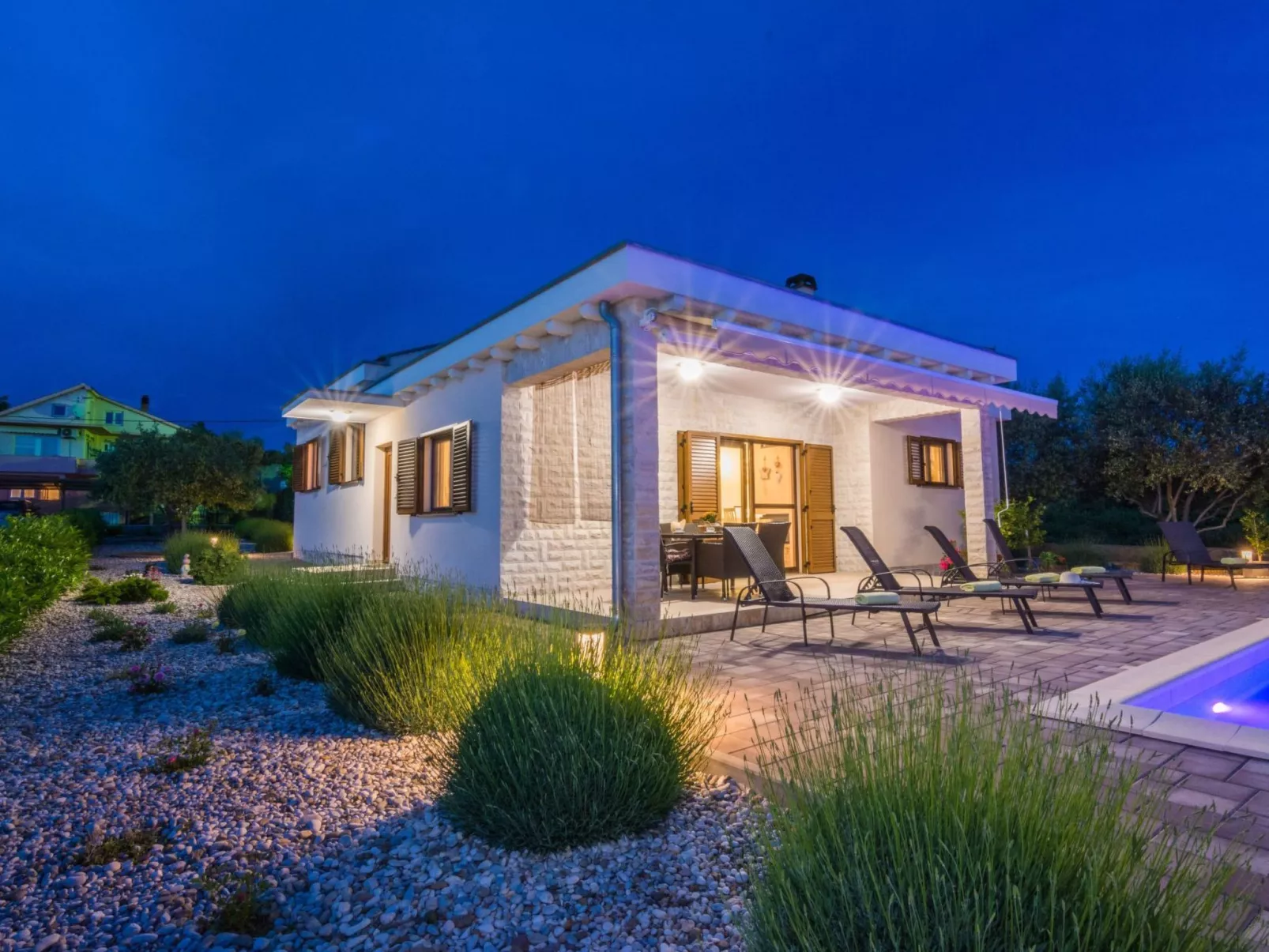 Villa Mia mit beheiztem Pool -von TA Leut Agency-Buiten