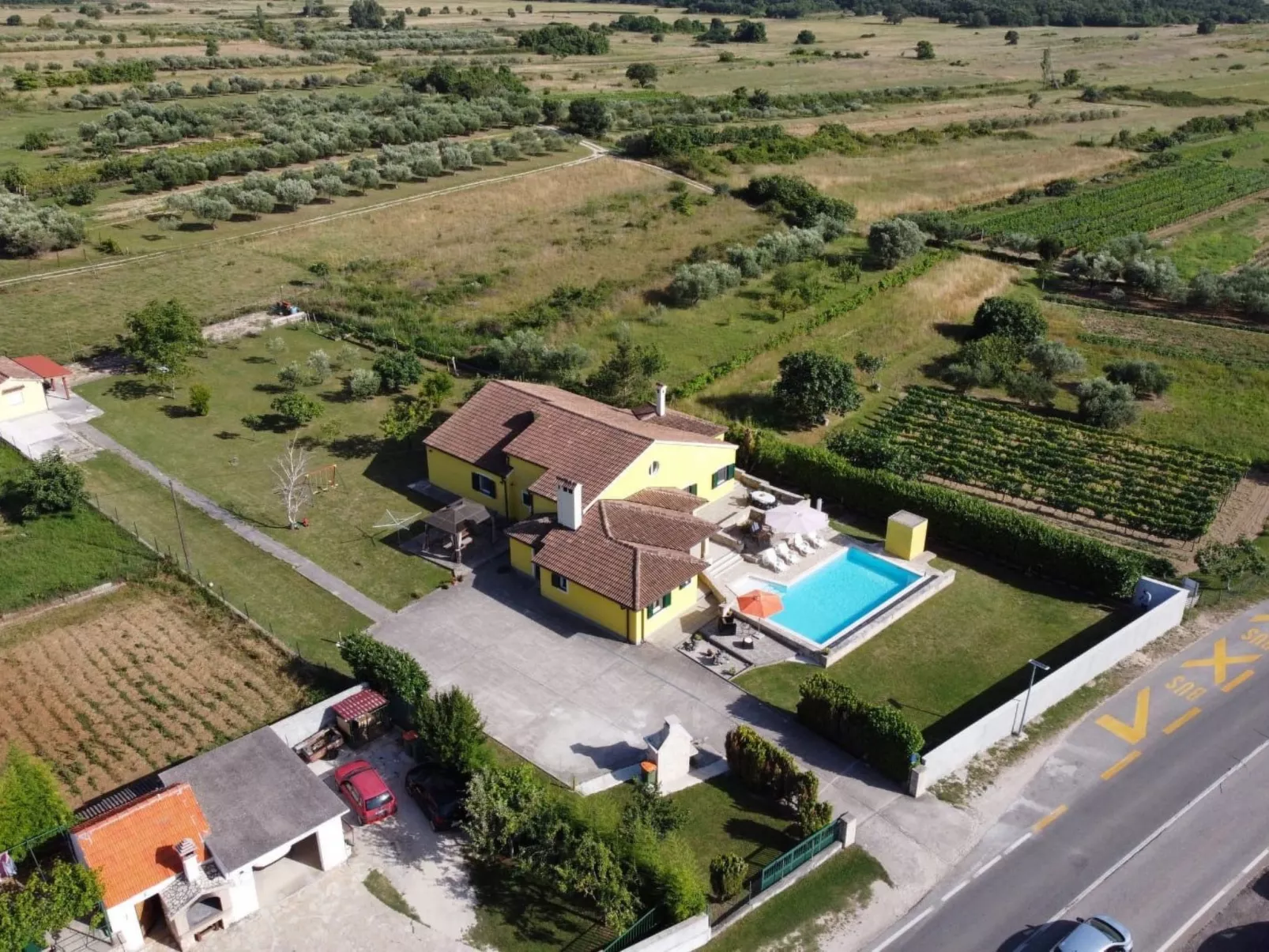 Villa für 10 Personen mit großem Garten - TA Leut-Image-tags.info