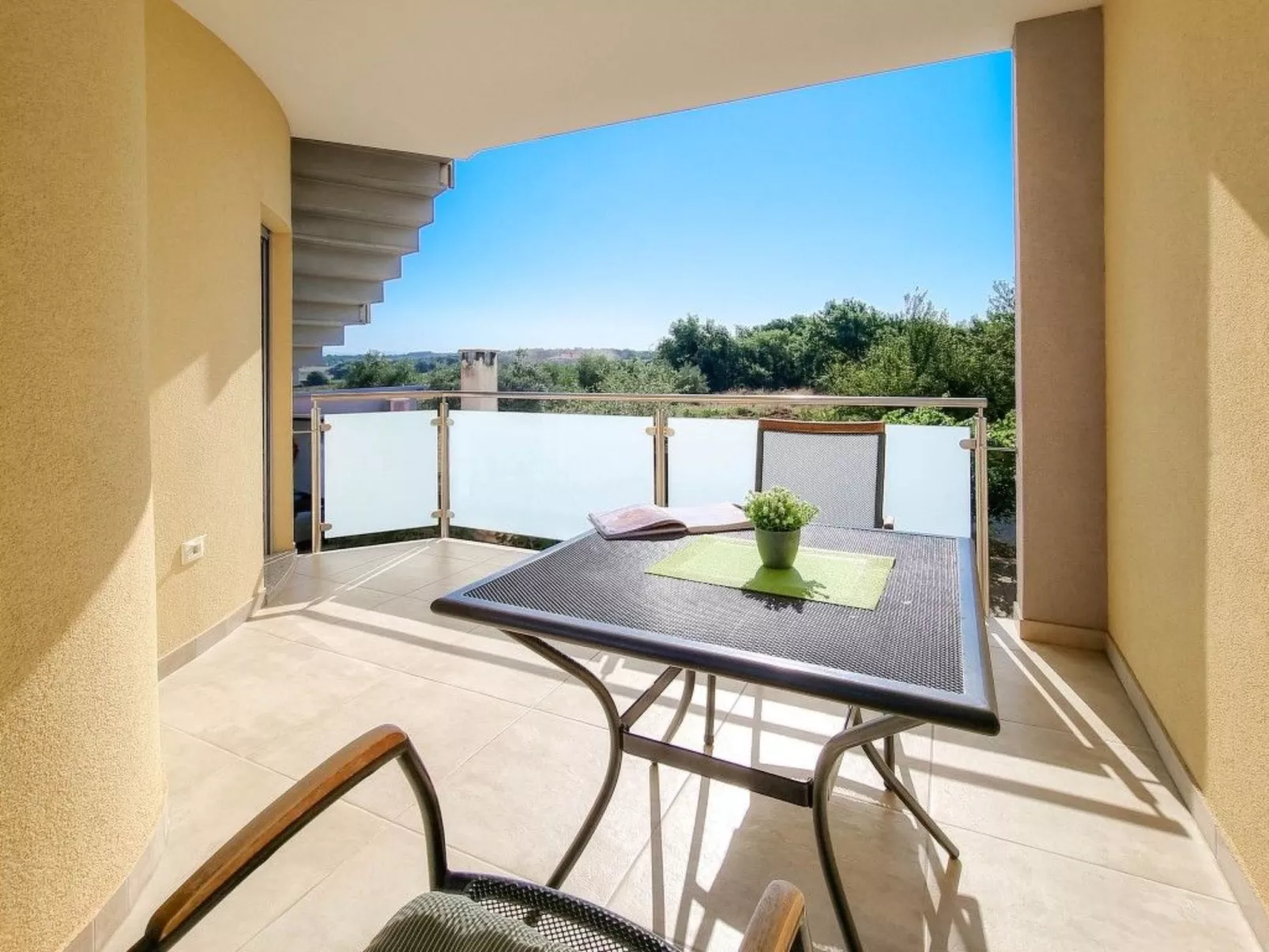 Gemütliches Studioappartement Silos Oliva-Image-tags.info