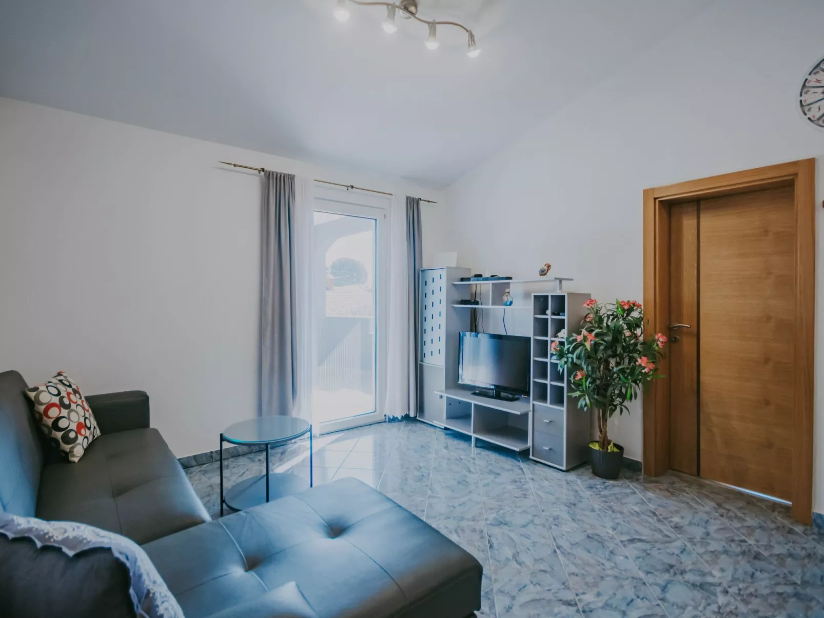 Zweistöckiges Ferienhaus Villa Dany-Binnen