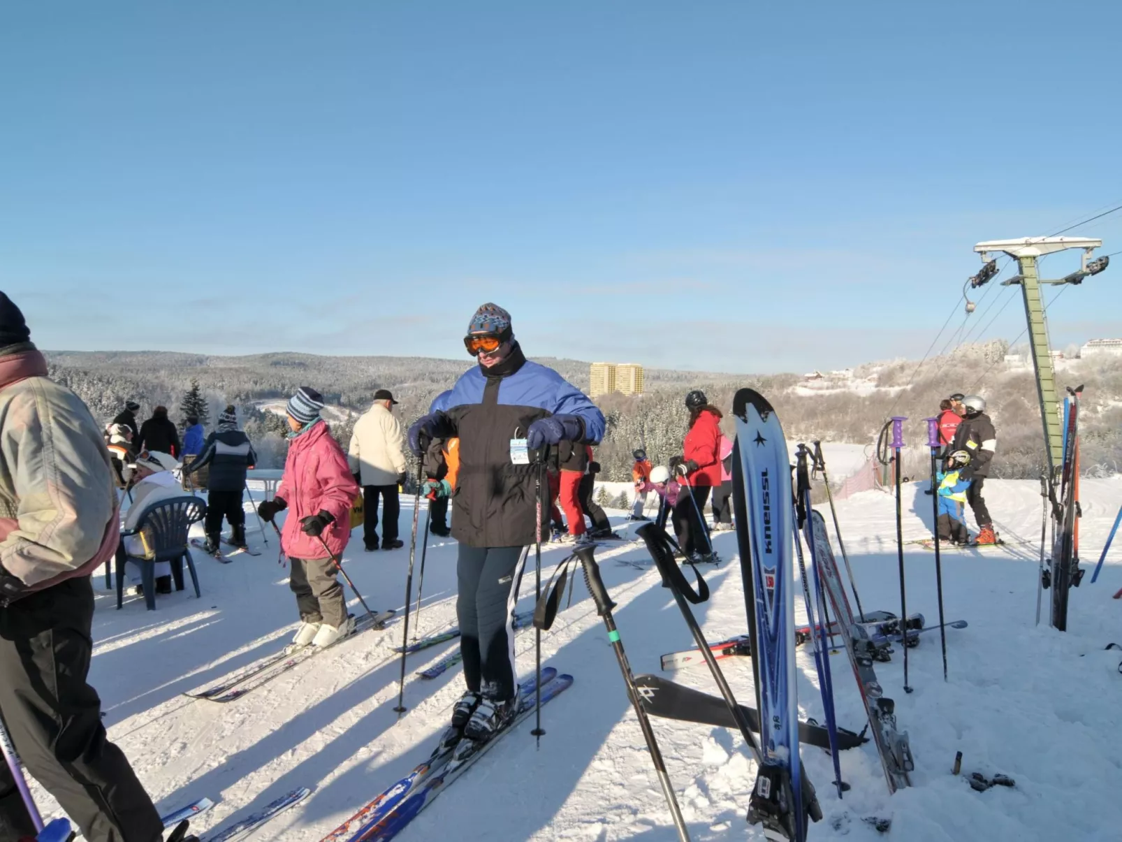 Mit Spielplatz, Garten und Fernsicht-Buiten