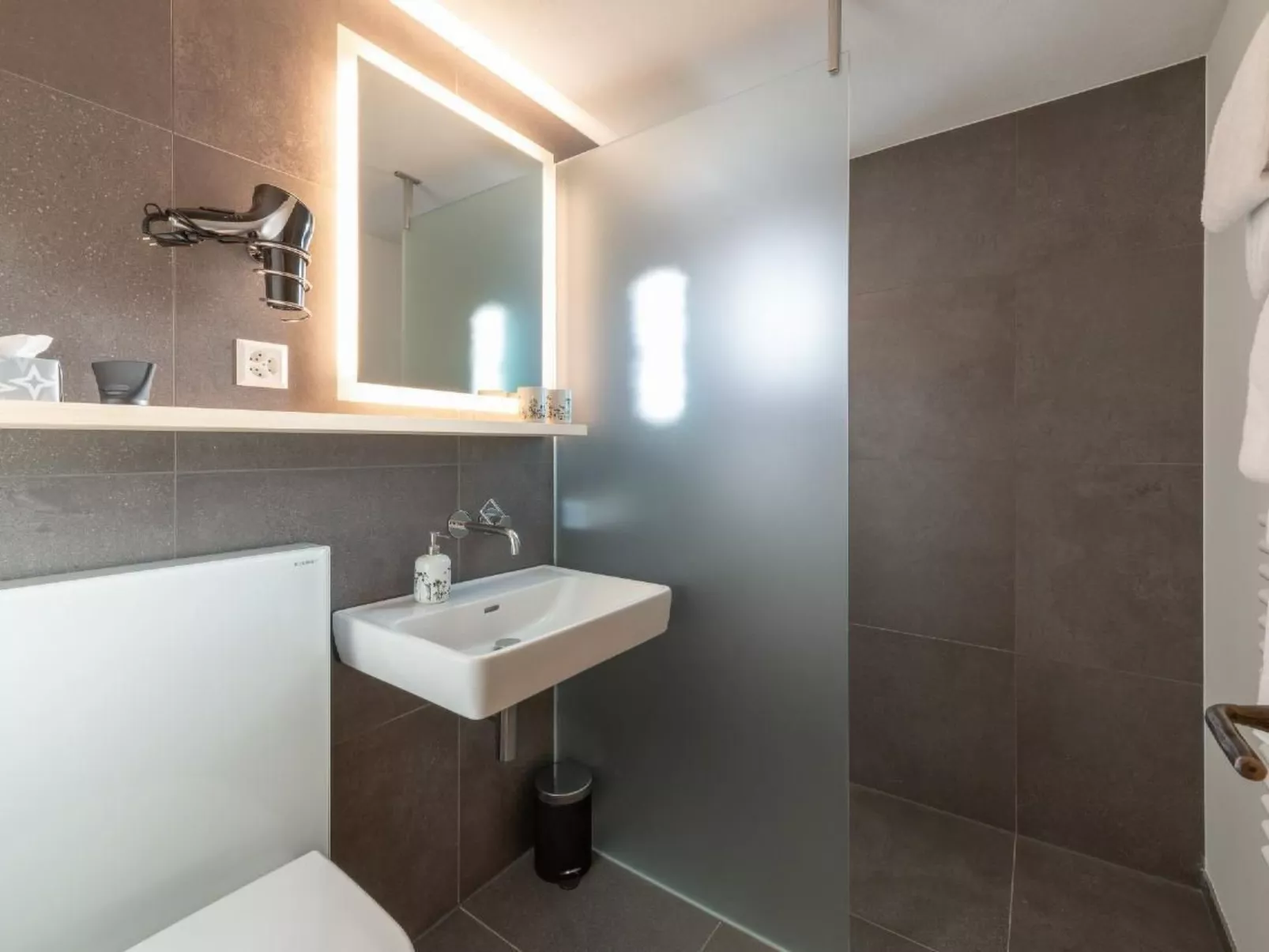 Villa Fried, Natüra - Binnen