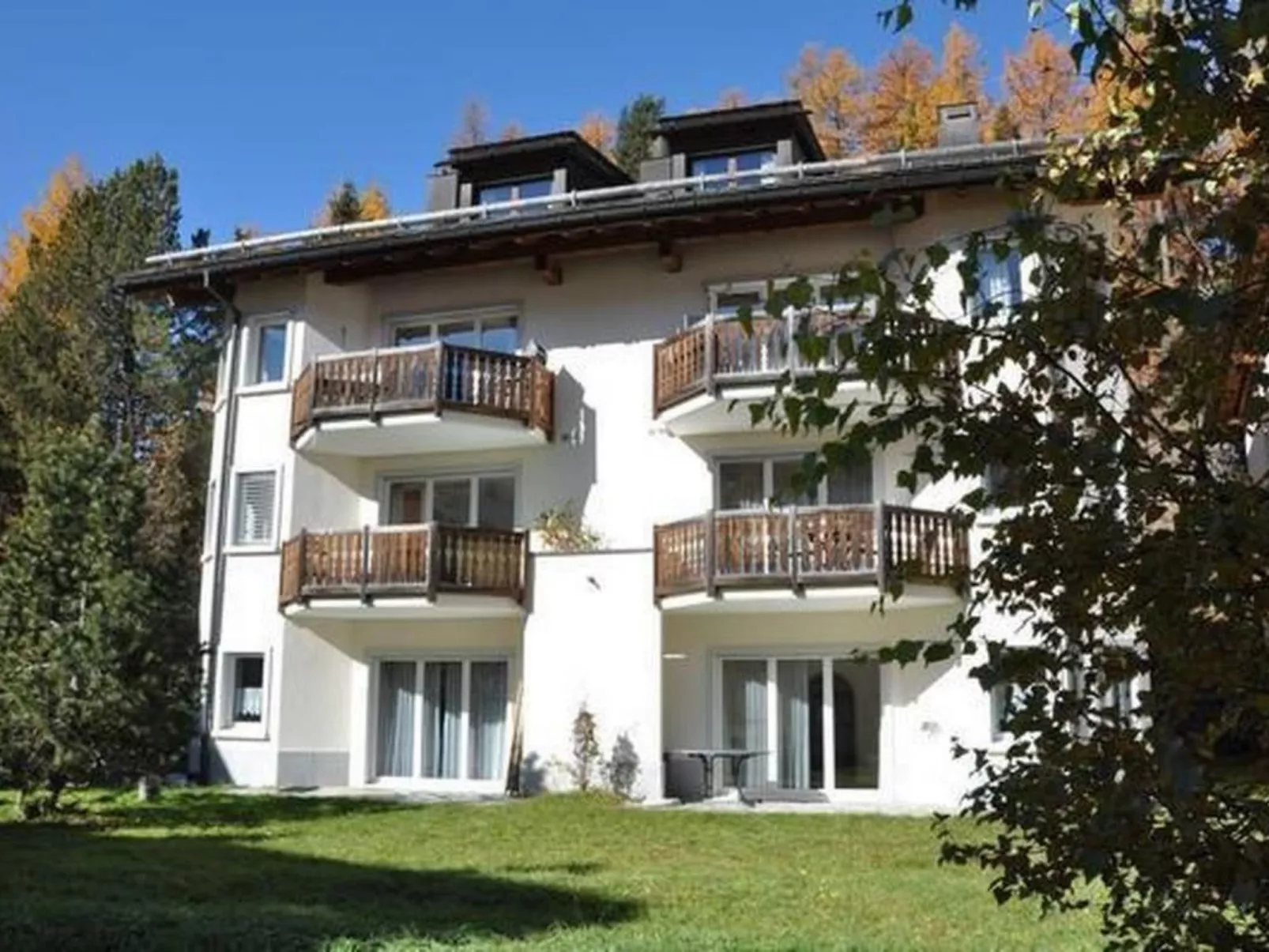 Chesa Semnadur H2 - Buiten