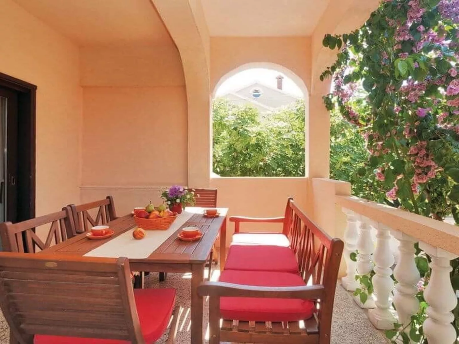 Wohnung Nora mit Terrasse - Agentur TA Leut-Buiten