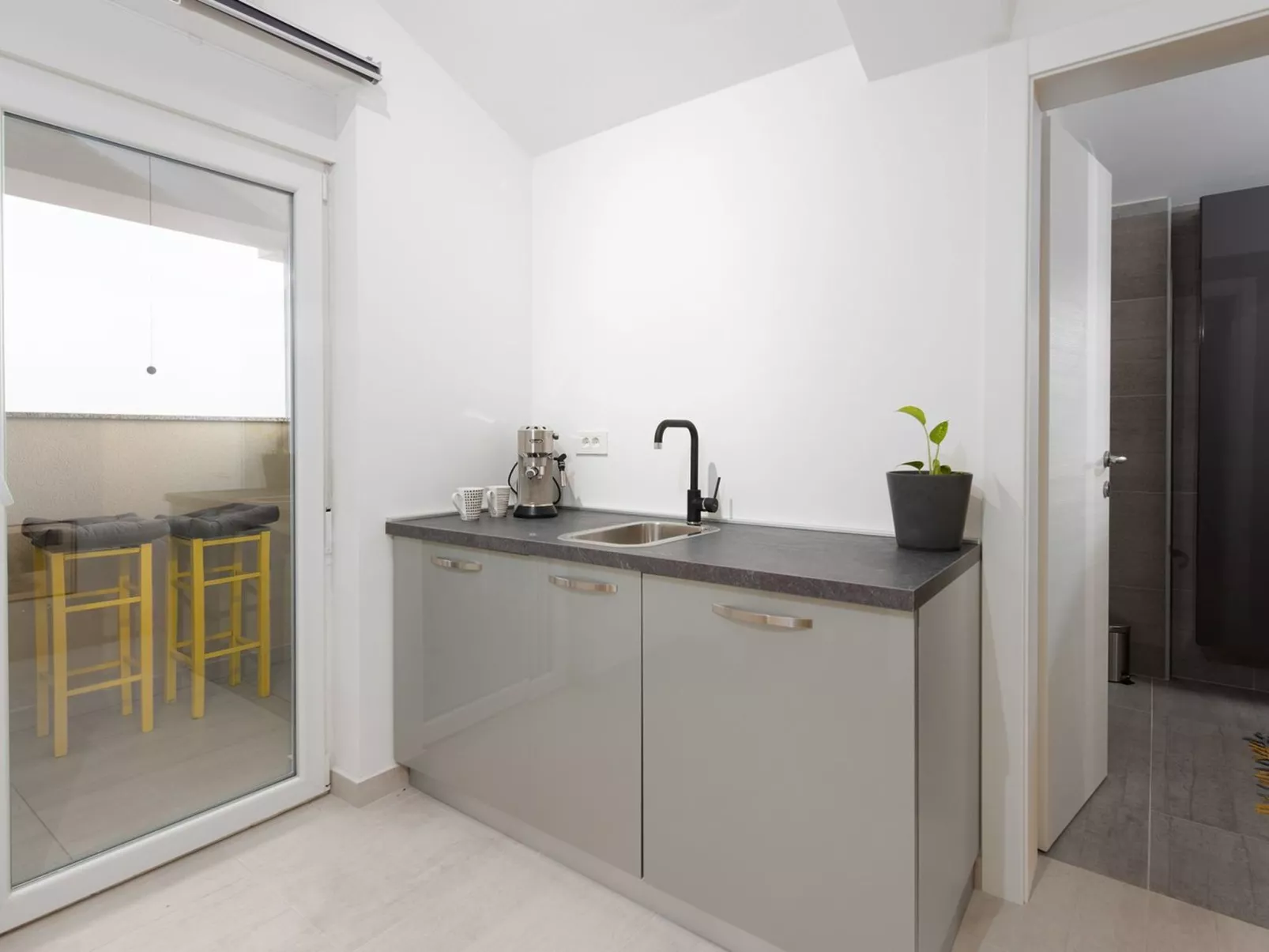 Mit Garten, Grill und Terrasse-Binnen