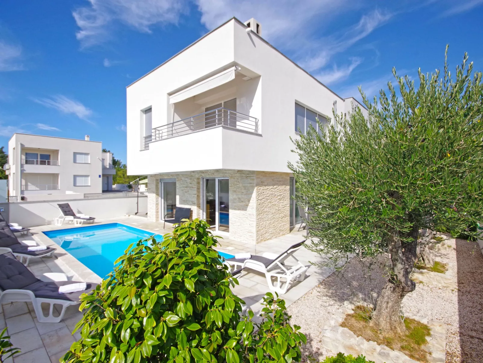 Apartment 3 Laura-Buiten