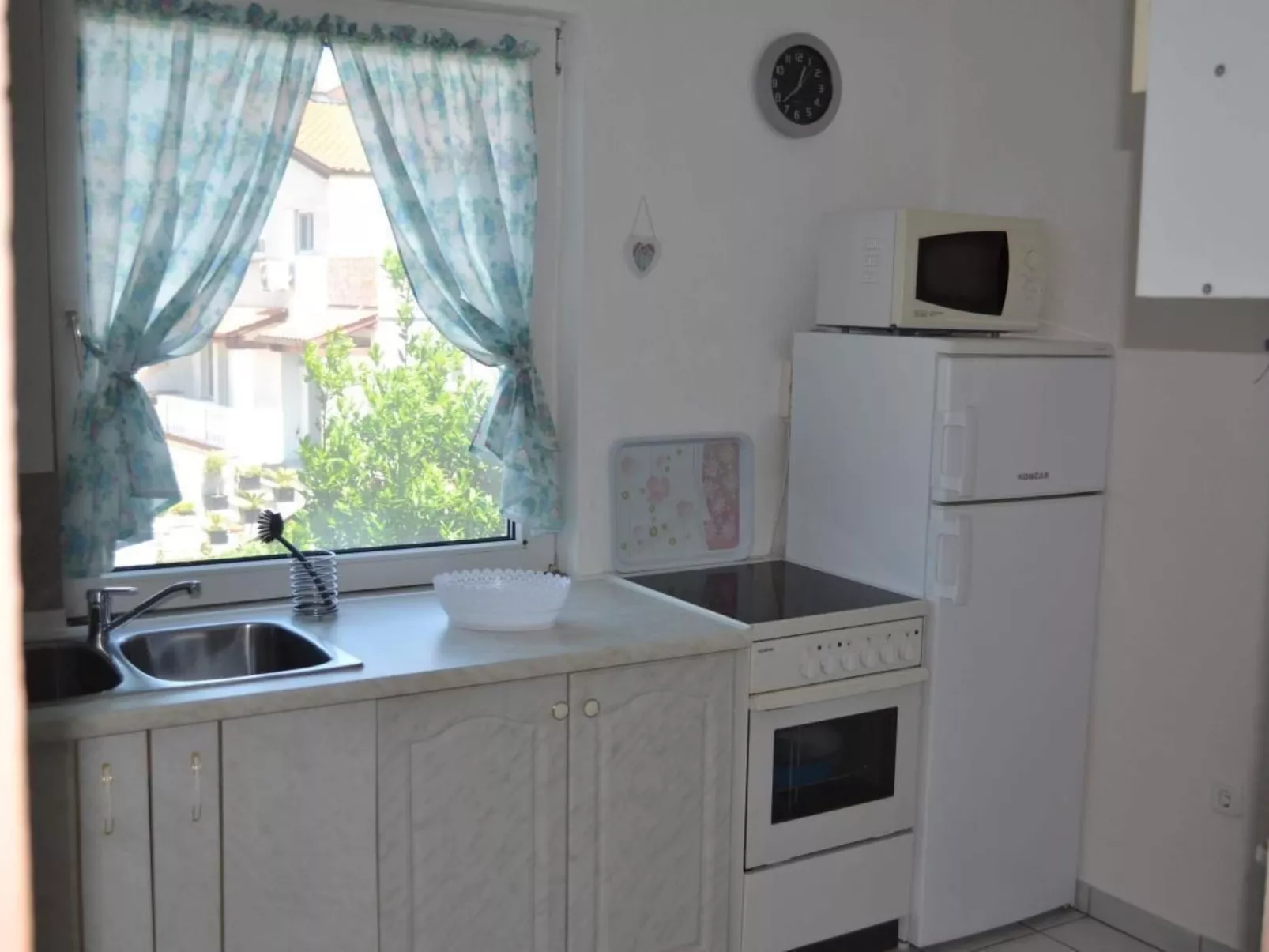 In Pula mit Grill, Terrasse und Garten-Binnen