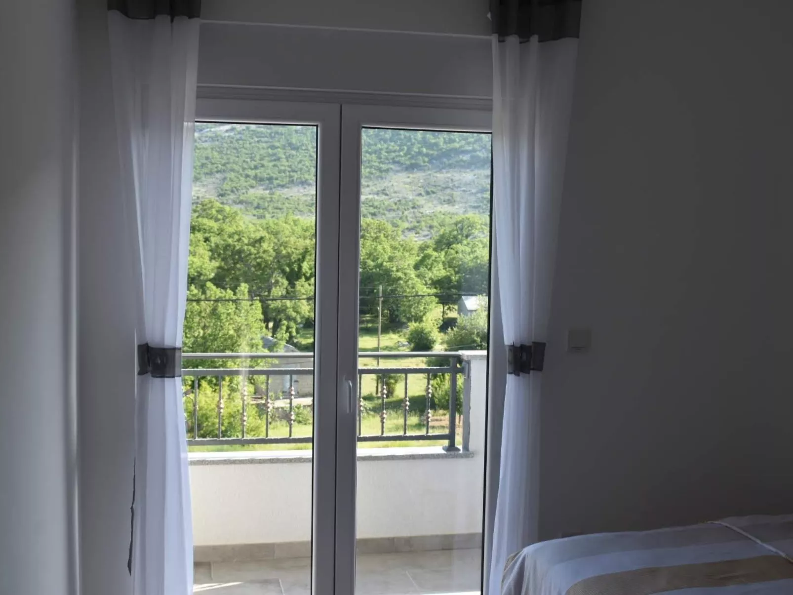 Für 8 Personen ca. 120 m&sup2; in Dubrava, Dalmatien (Gespanschaft Split-Dalmat-Binnen