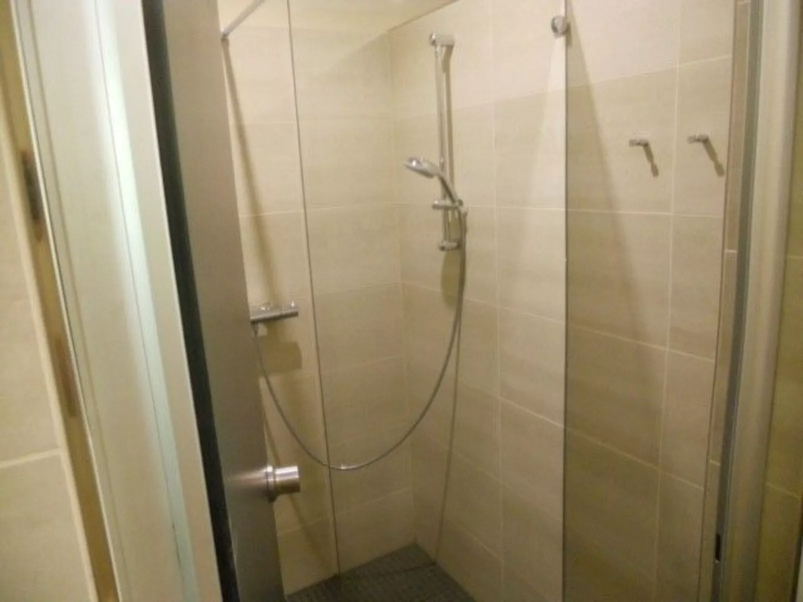 Urgemütliche Gruppenhütte mit Gartensauna-Binnen