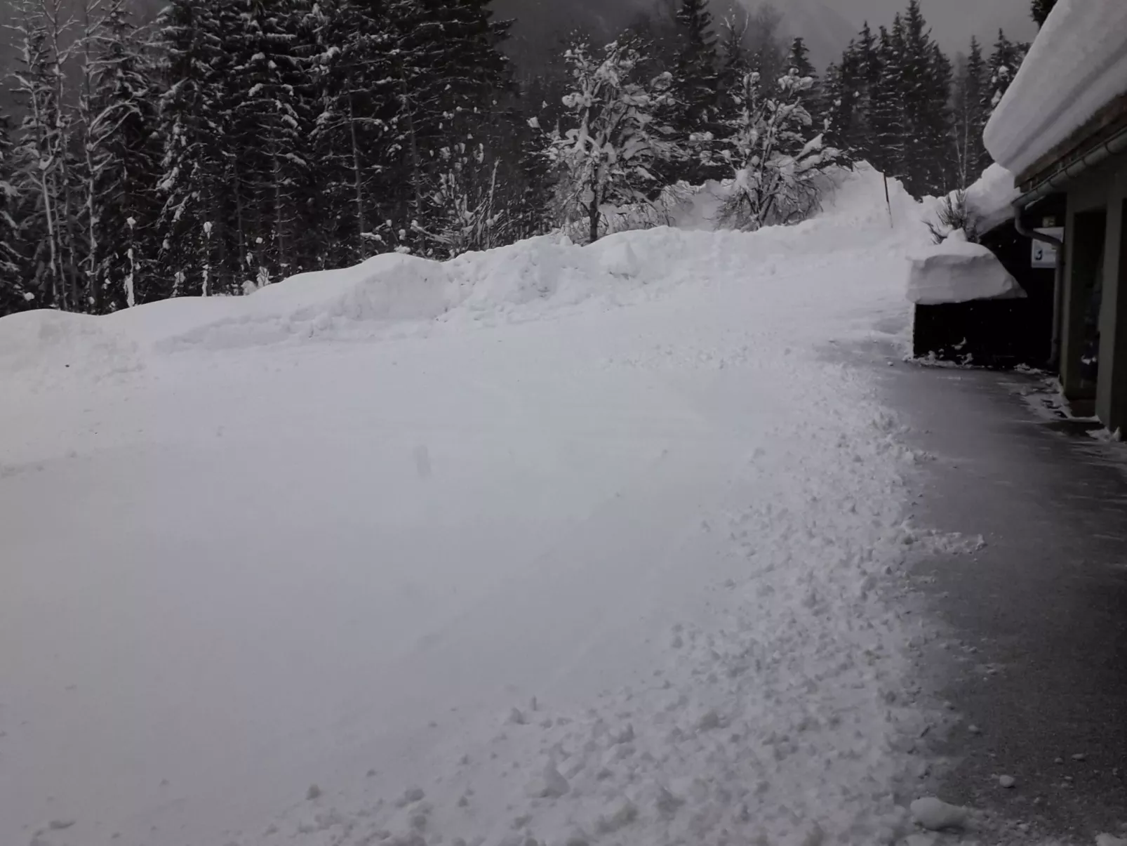 Mit Balkon und herrlichem Ausblick-Buiten