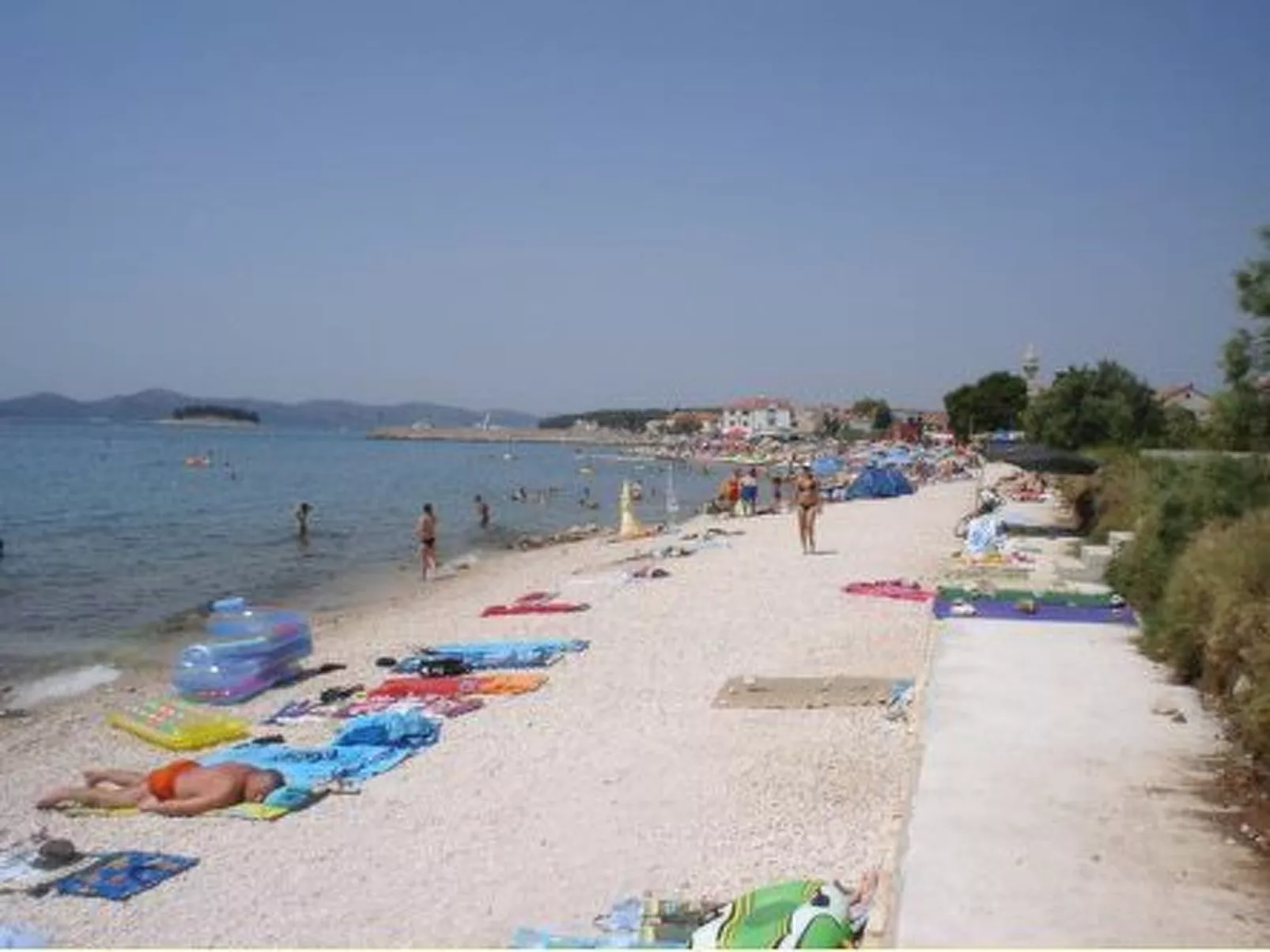 "Zeljka" mit Terrasse-Buiten