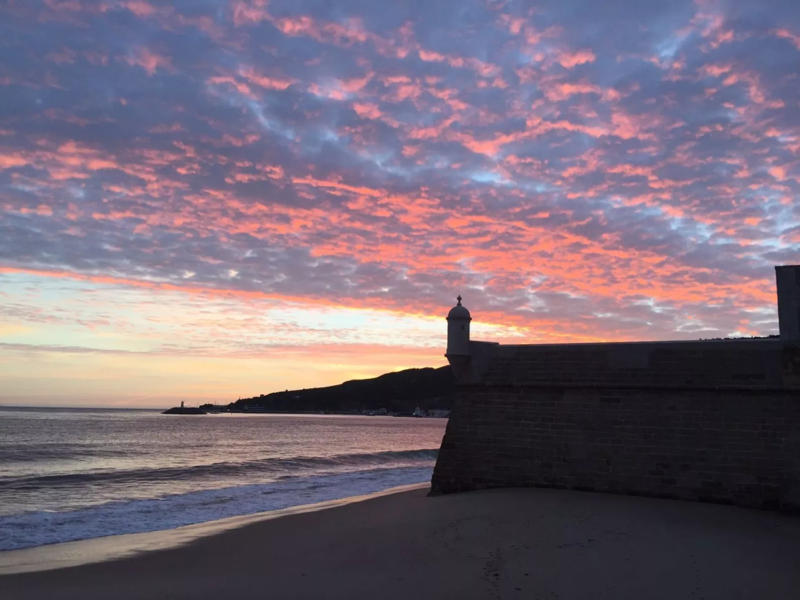 In Sesimbra mit Grill, Terrasse und Garten-Image-tags.info