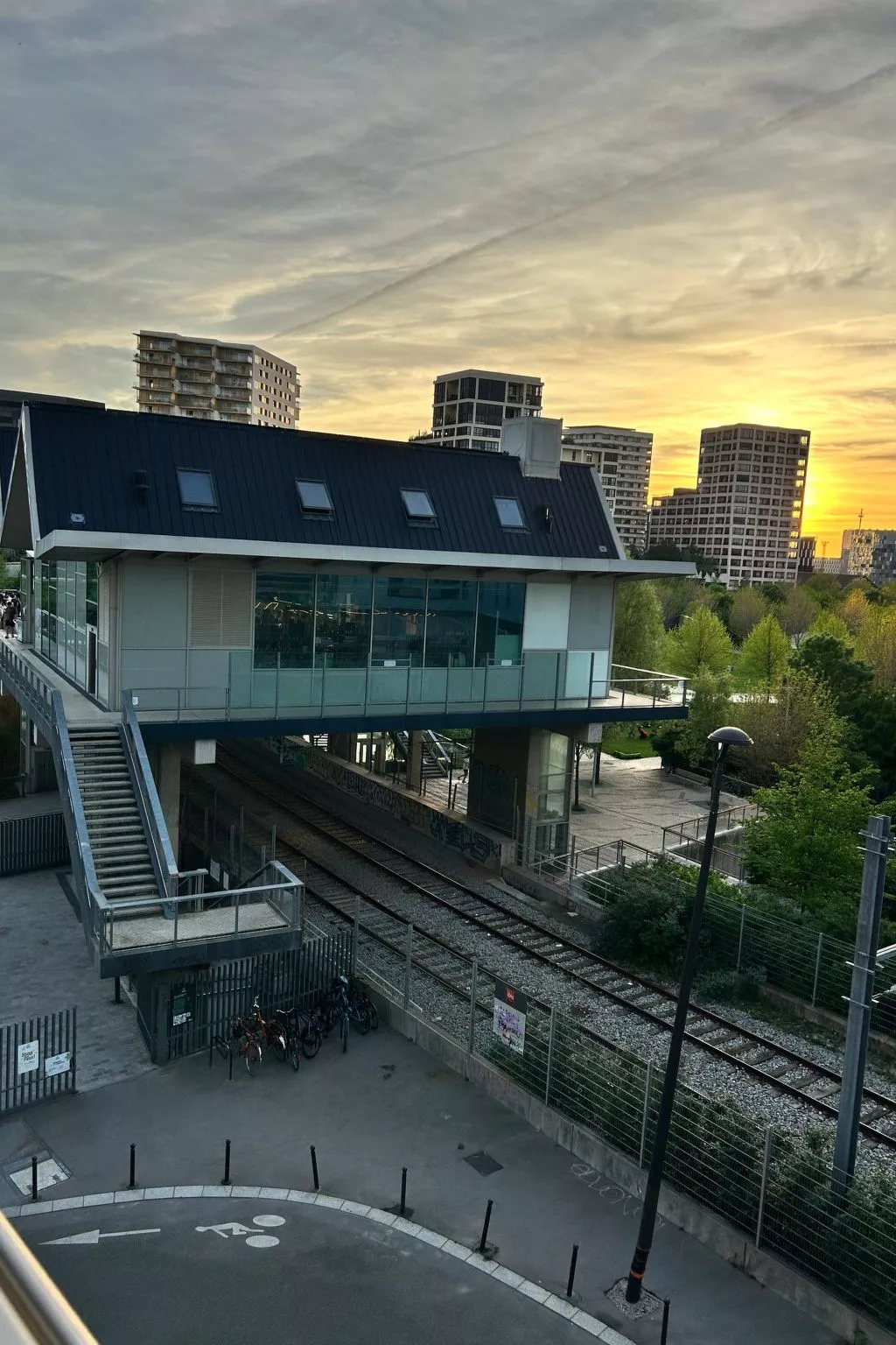 Wohnung "Paris 17" mit Balkon-Buiten