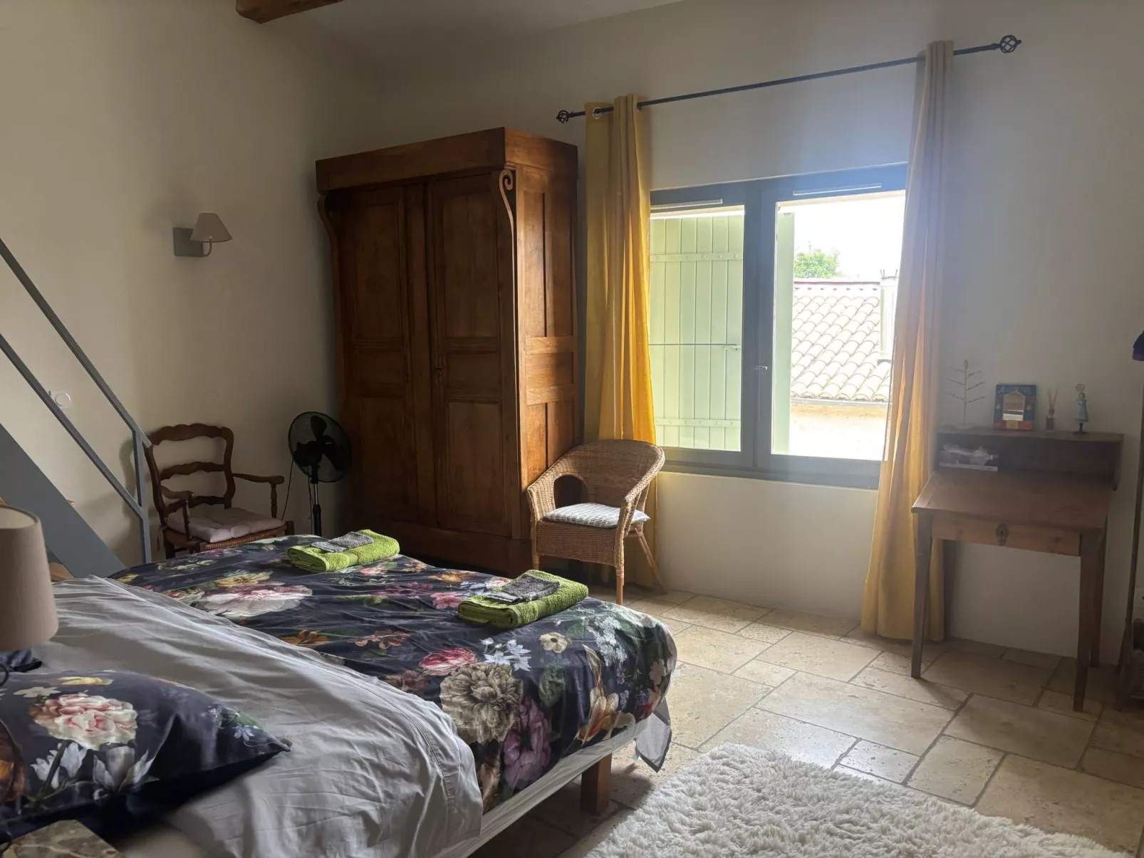 Dorfhaus in provencal mit Pool-Binnen