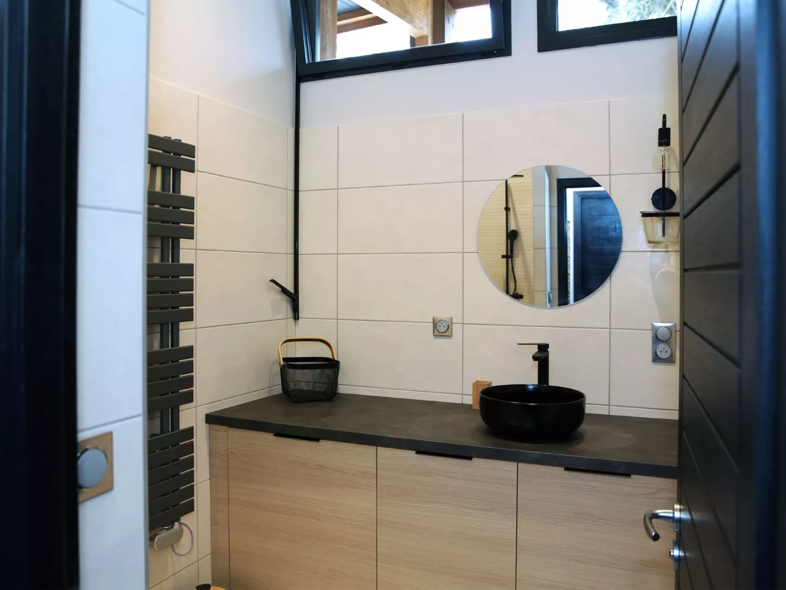 Ecolodge 4 pers mit Spa-Binnen