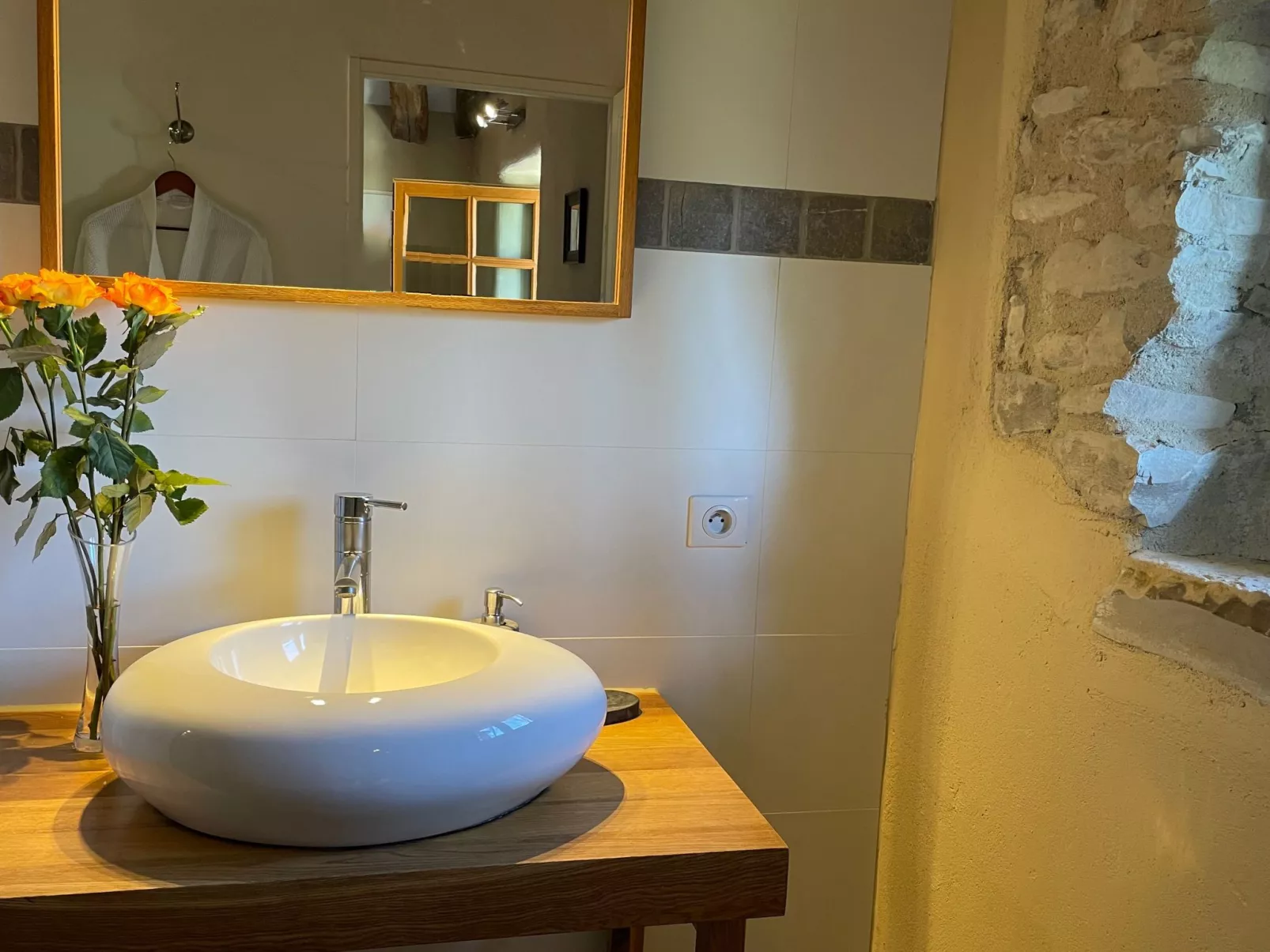 Domäne "Pavillon Timéo" mit Infinity-Pool-Binnen