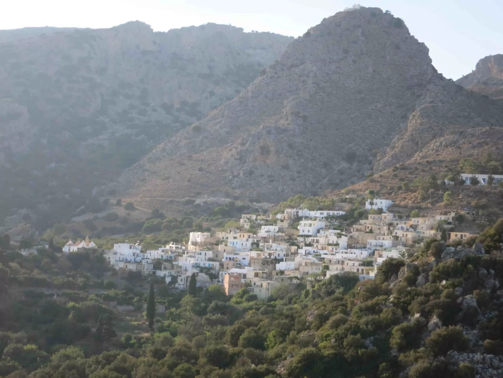 In Pefki mit Terrasse und Grill-Buiten