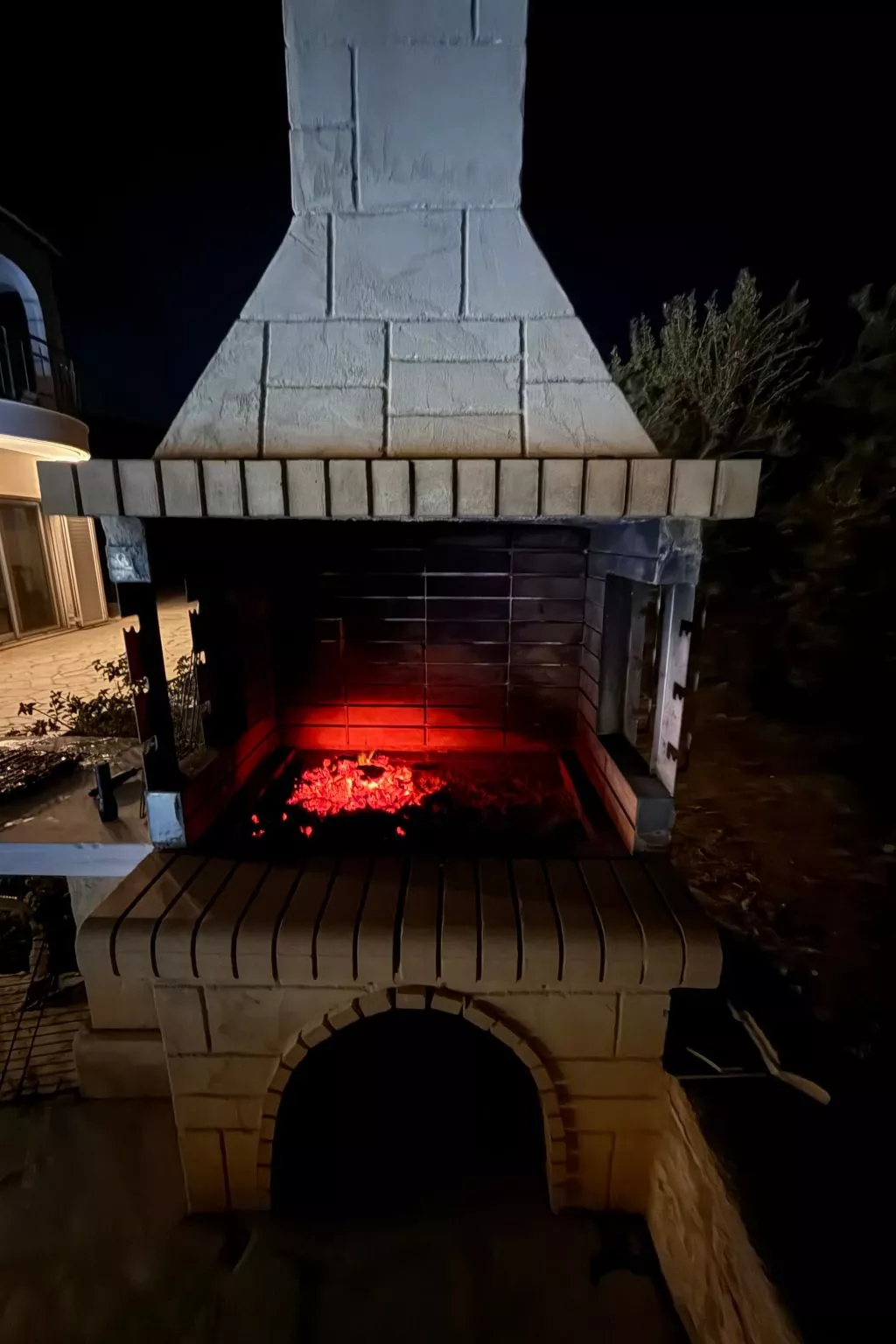 Anwesen "Villa Livadia" mit Infinity-Pool-Buiten