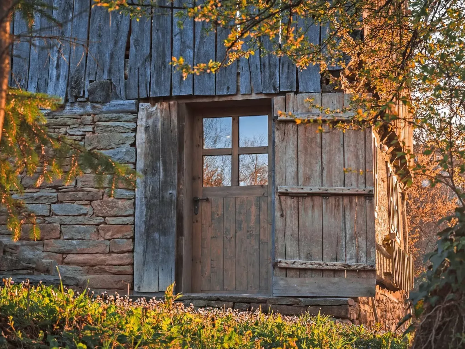 Authentisches Haus mit Bergblick - Karashka-Buiten