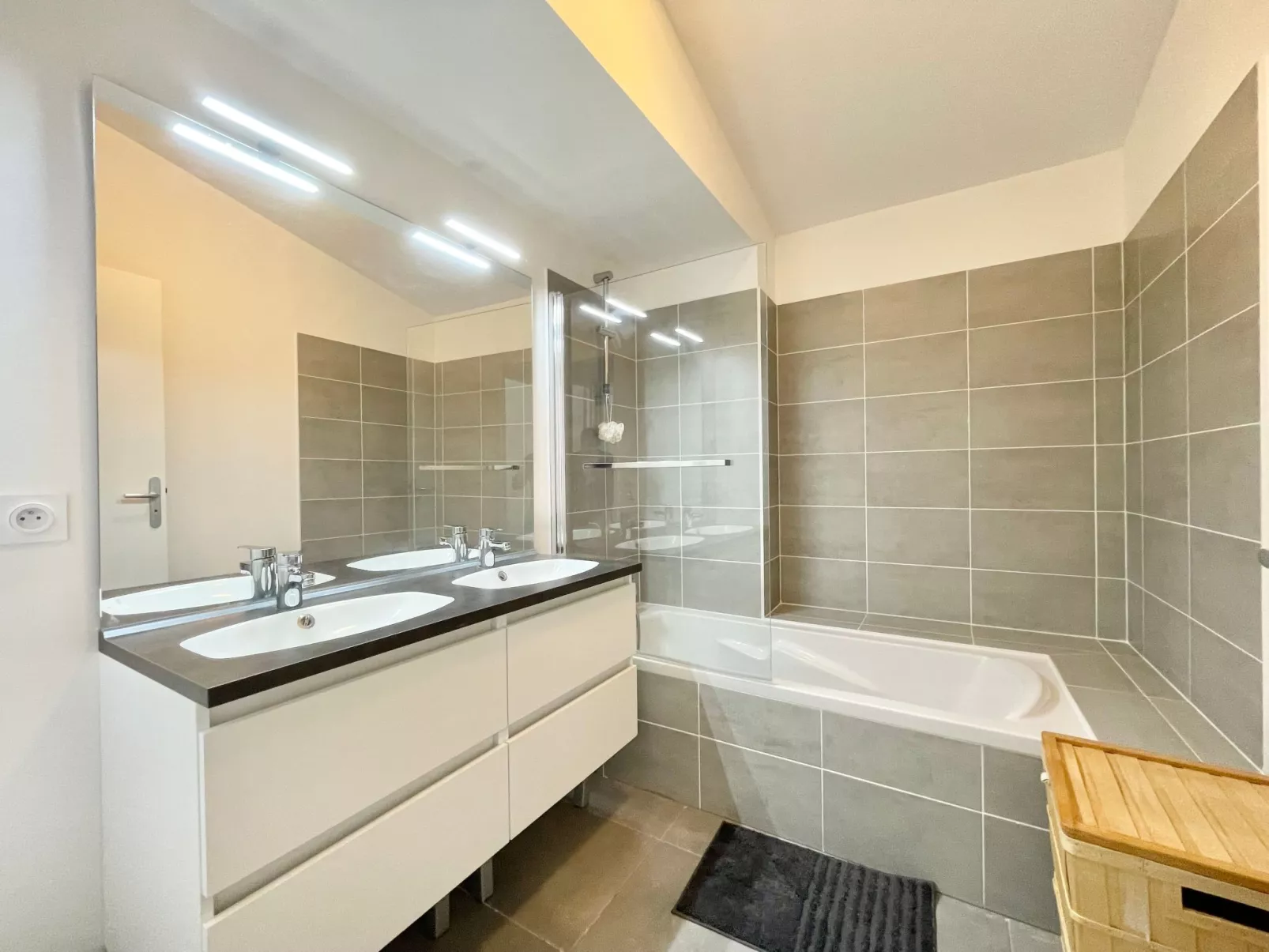 "Seepferdchen des Beckens"-Binnen