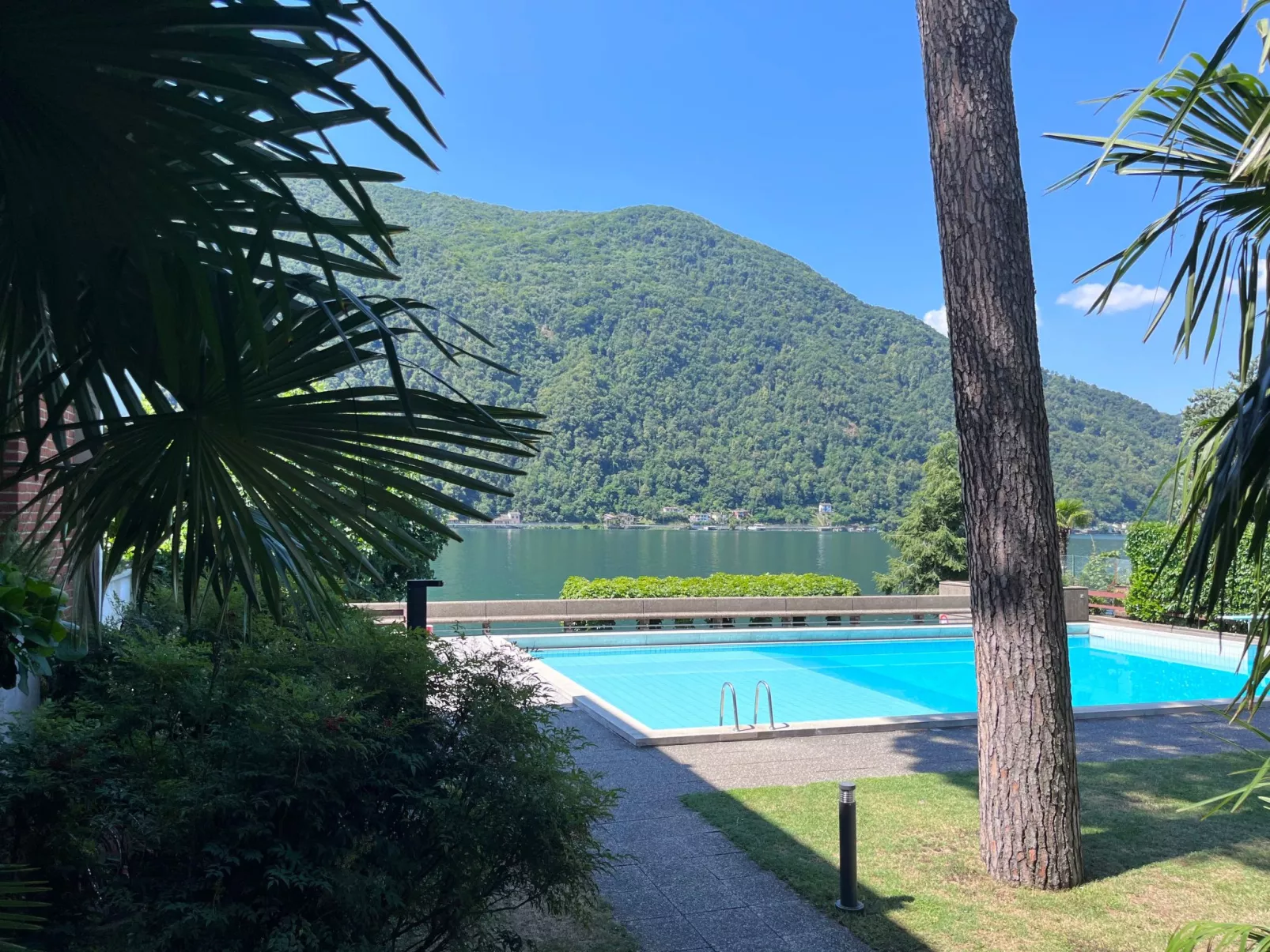 "Lake Escape", mit Pool-Buiten