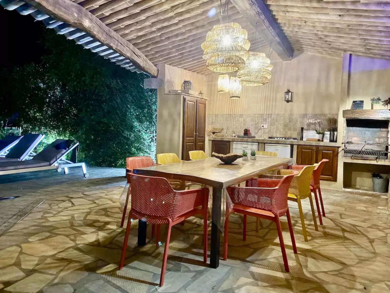 Luxusvilla aus Stein Concadoro-Image-tags.info