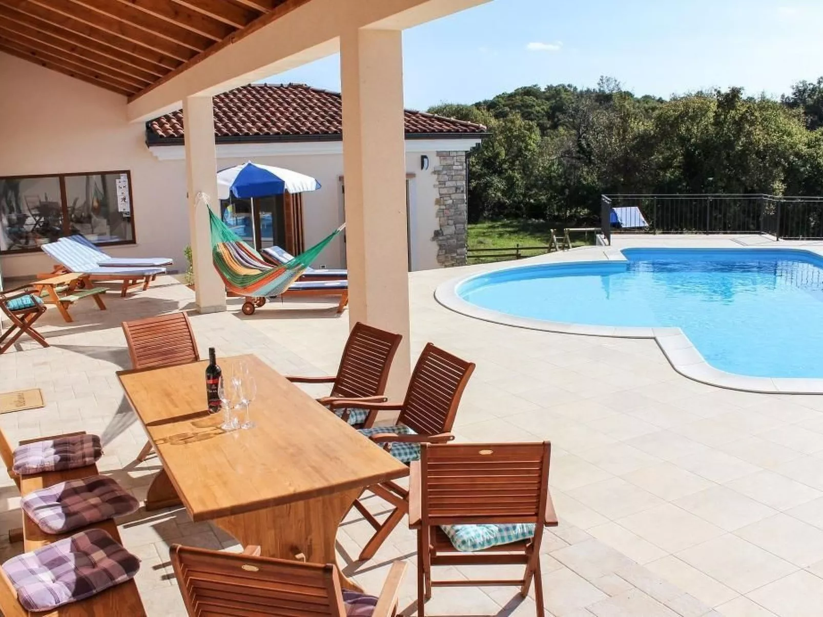 Arton Villa mit beheiztem Pool, in Istrien-Image-tags.info