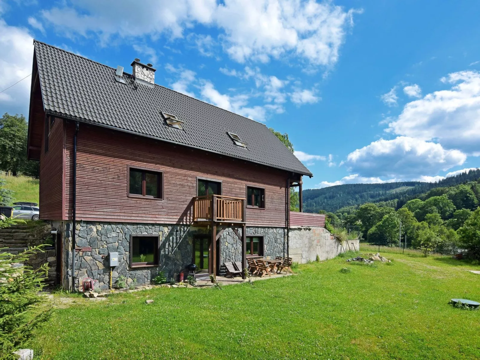 "Gartenwohnung"-Buiten
