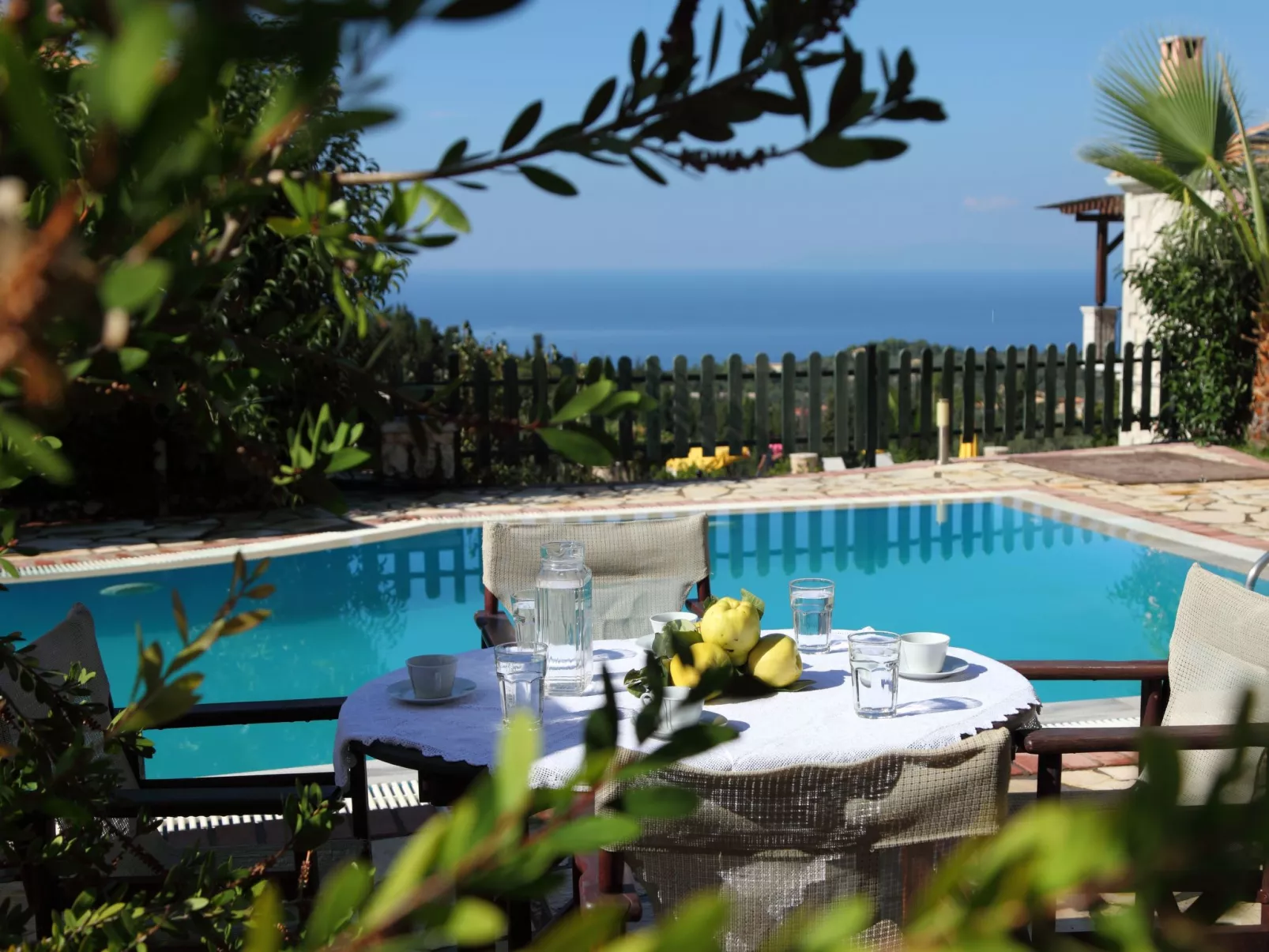 Für 6 Personen und 2 Kinder auf Lefkada-Buiten