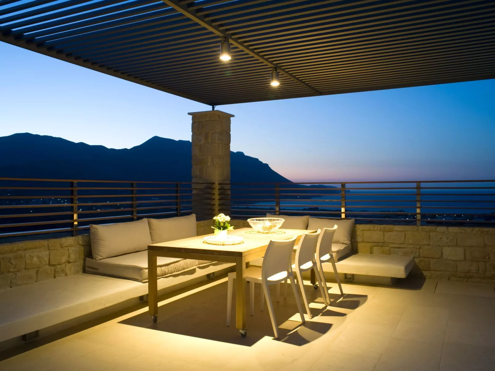 "Villa Symphony"-Image-tags.info