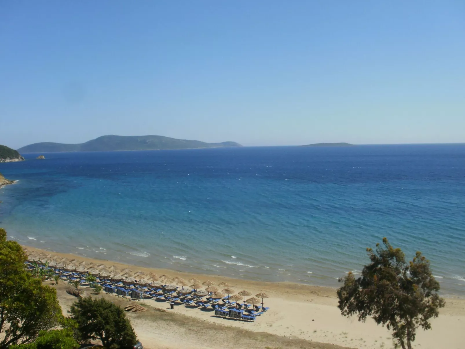 Charly Point Villa-Buiten