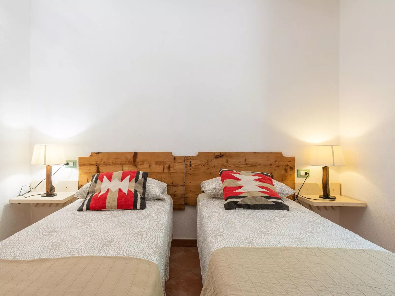 Villa Sae Grecu in Orosei-Image-tags.info